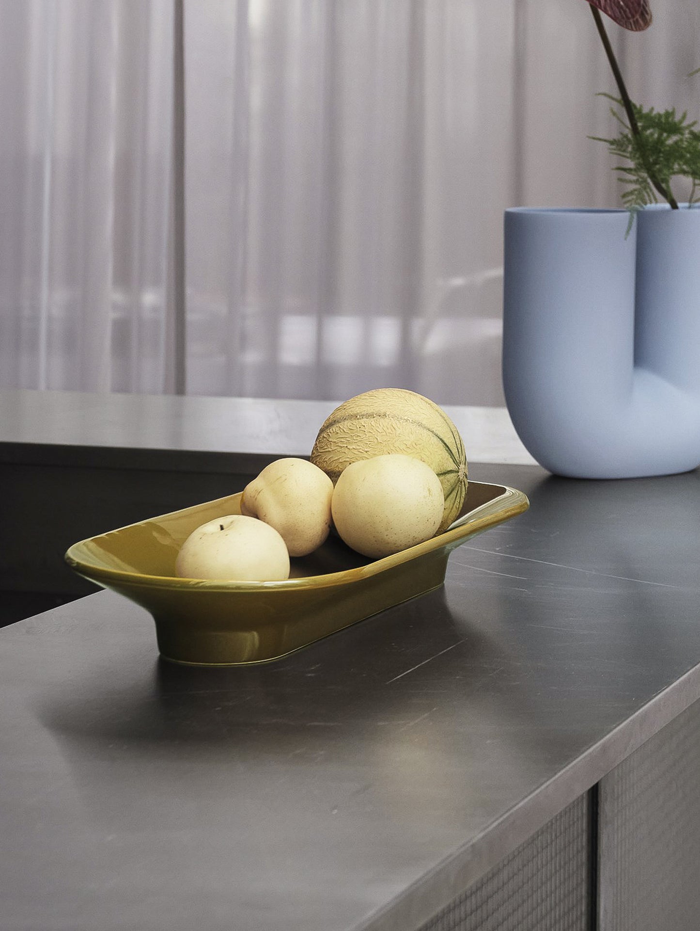 Mere Bowl by Muuto - 51.5 x 21.5 cm / Brown Green