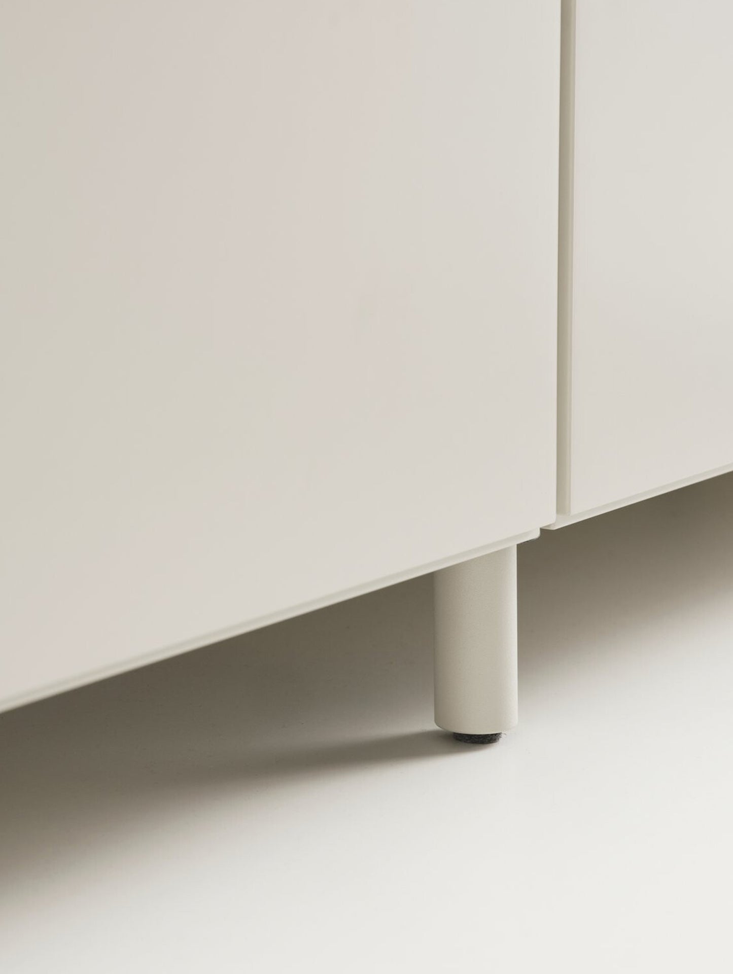 Relief Drawer with Legs- Low by String - White