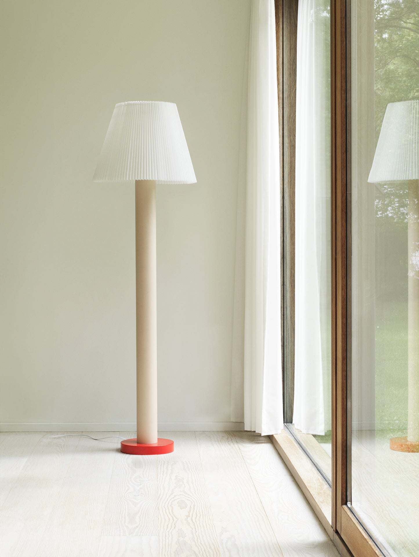 Cellu Floor Lamp by Normann Copenhagen - Sand