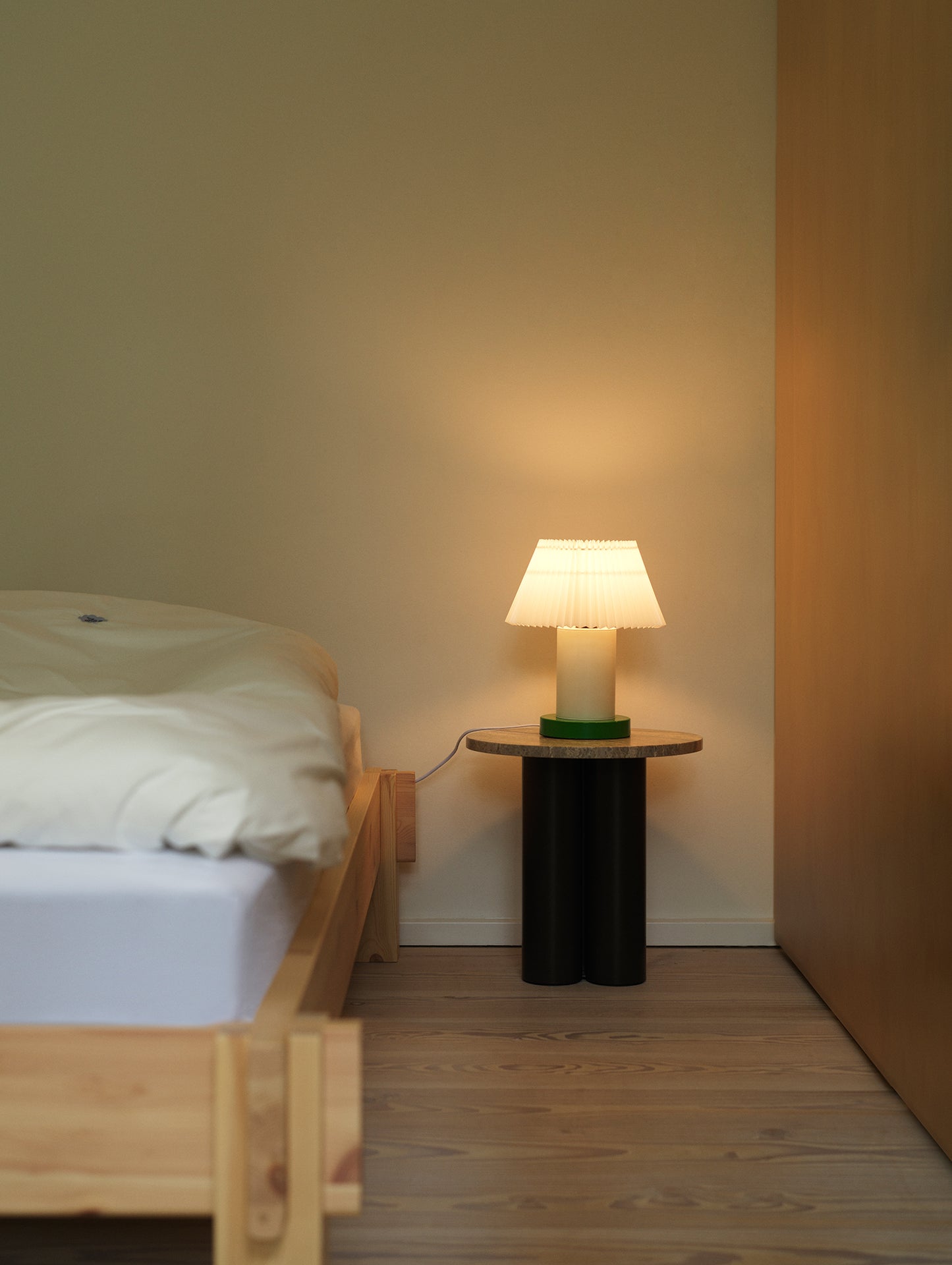 Dit Side Table