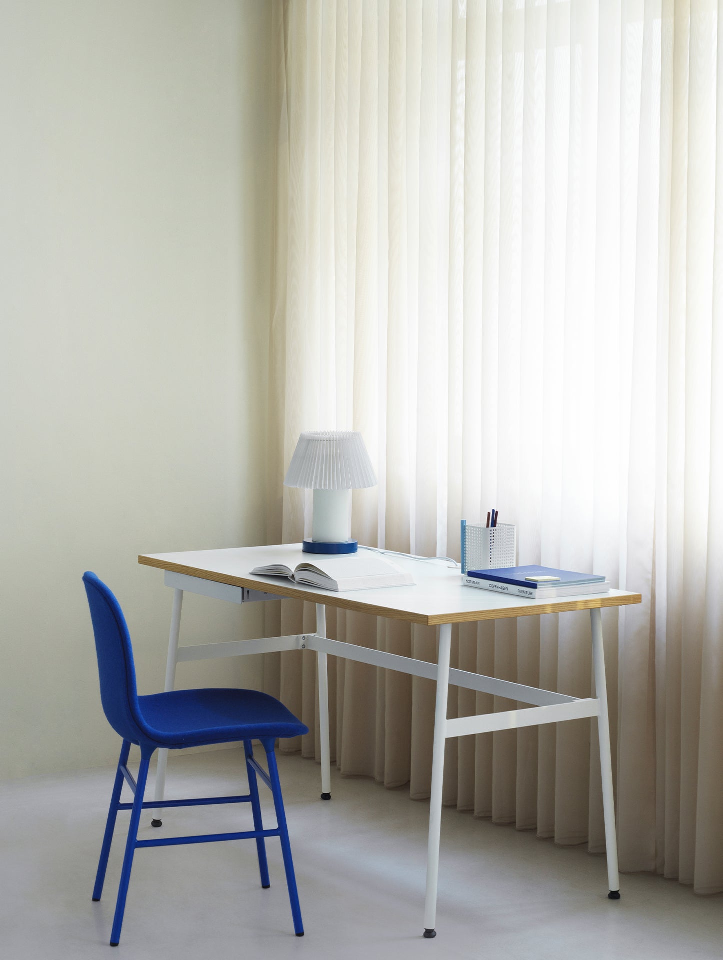 Cellu Table Lamp by Normann Copenhagen - Light Blue