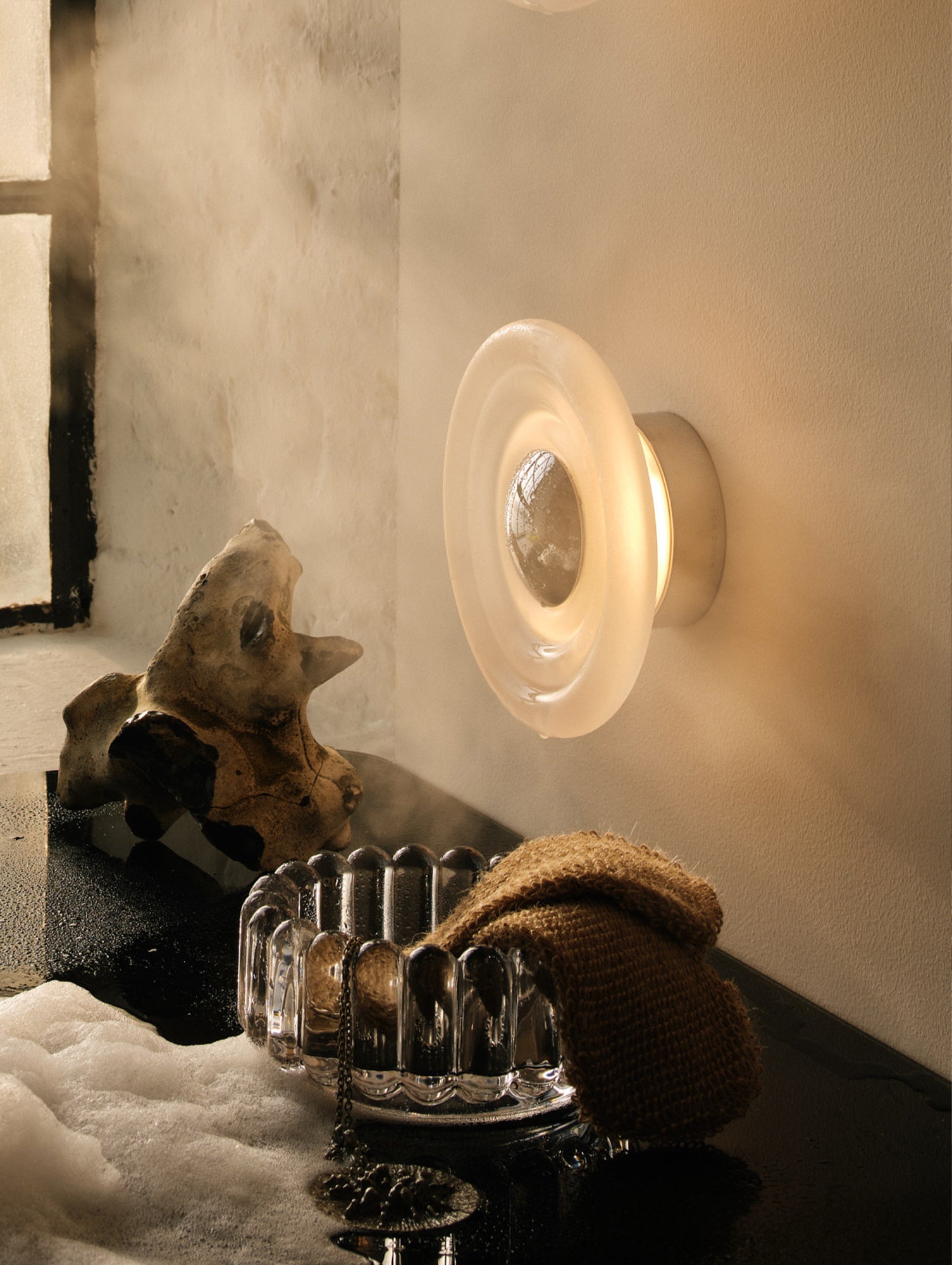 Press Mini Surface LED Wall Lamp (Frosted) by Tom Dixon – Really