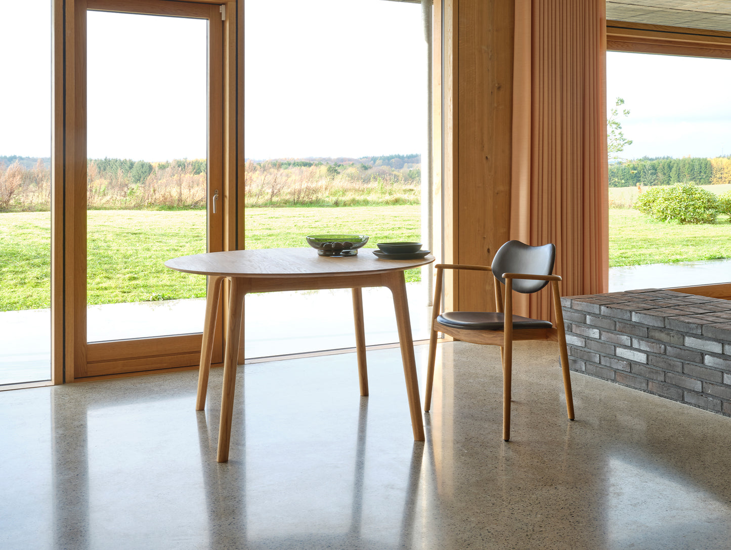 Salon Dining Table - Round by Ro Collection