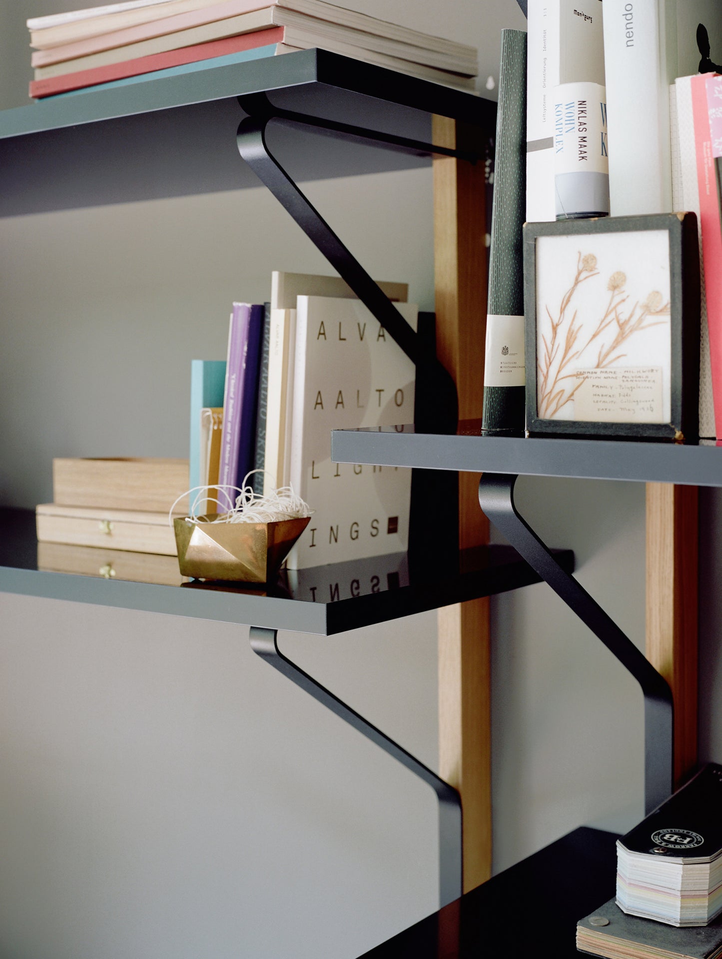 Kaari Wall Shelf by Artek - REB 009