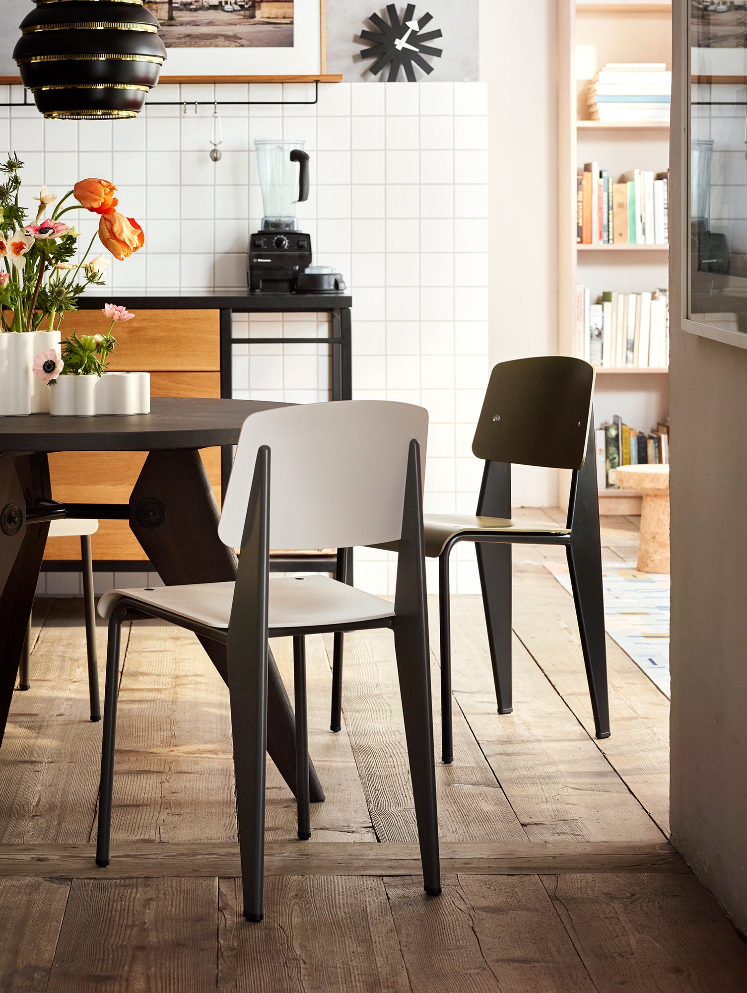 Standard SP Chair by Vitra – Really Well Made - Main Image
