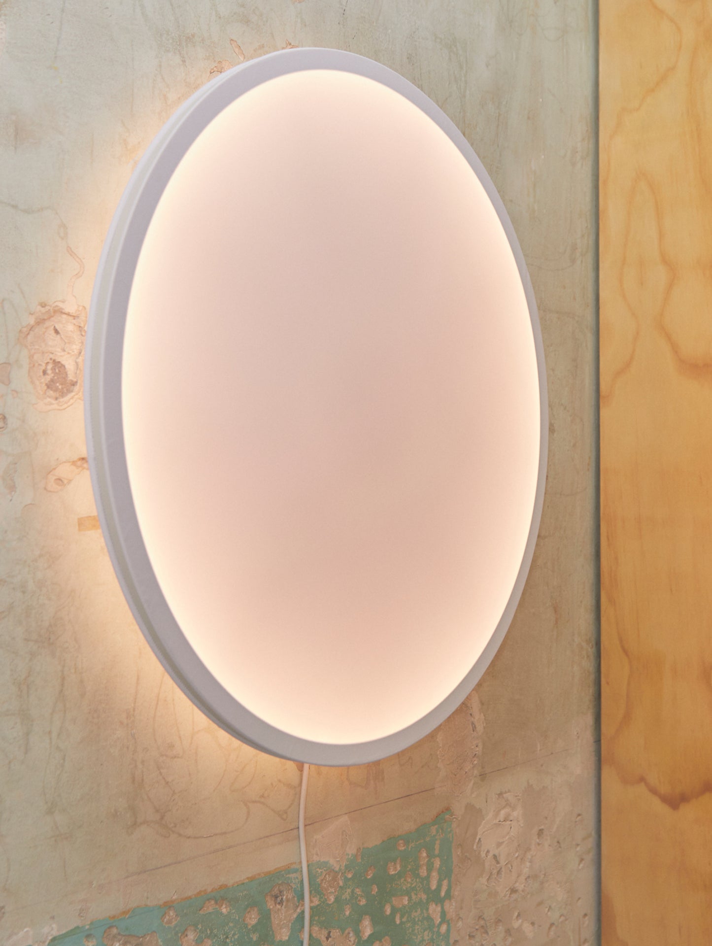 Calm Wall Lamp by Muuto