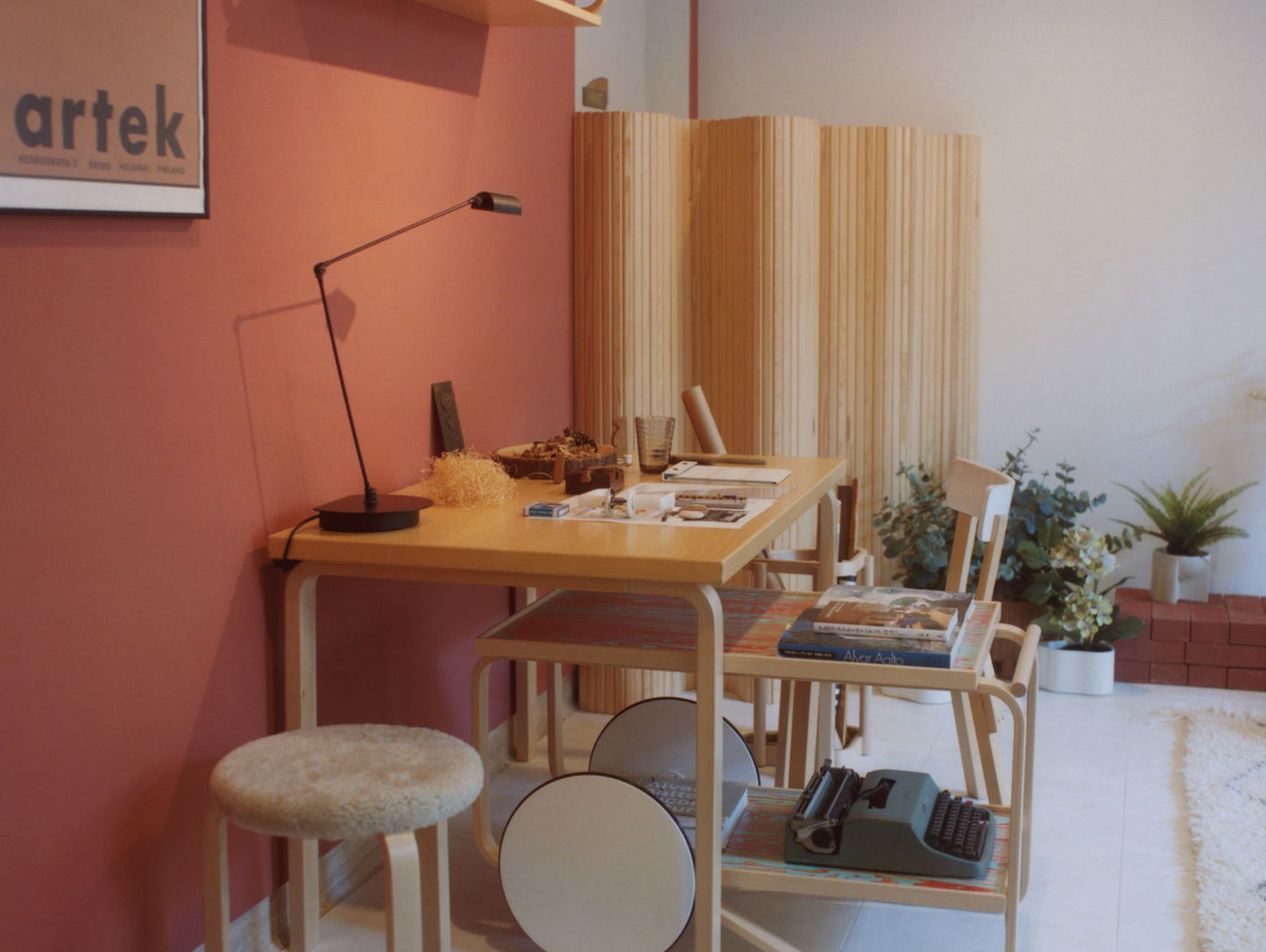 Screen 100 by Artek
