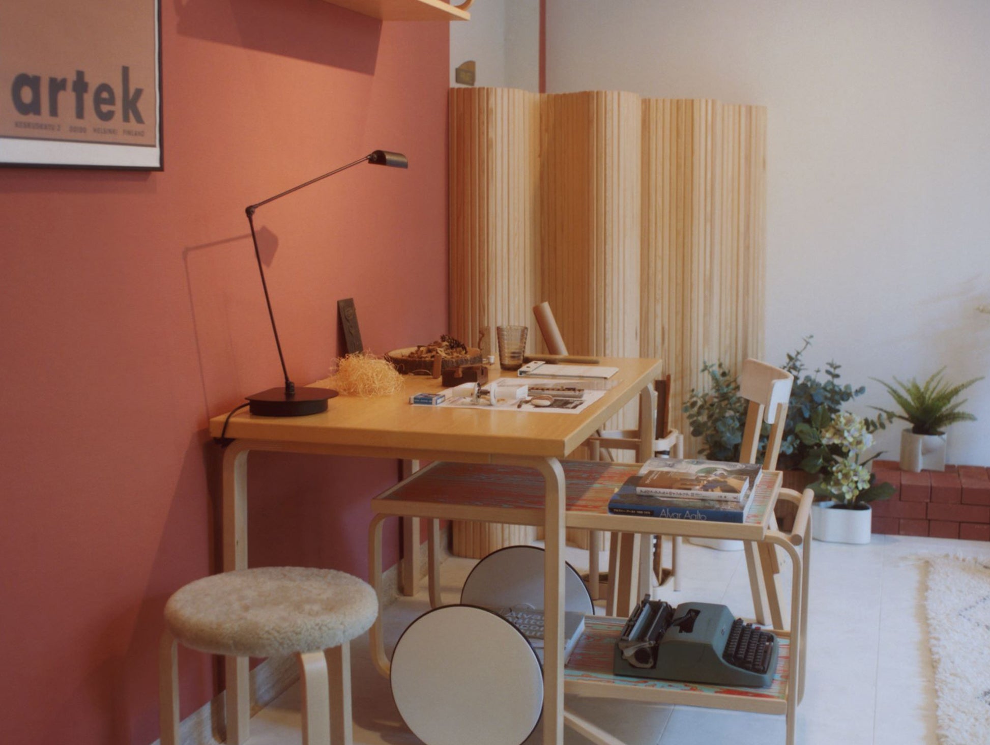 Screen 100 by Artek