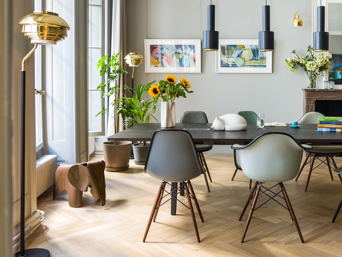Eames Elephant by Vitra - Walnut