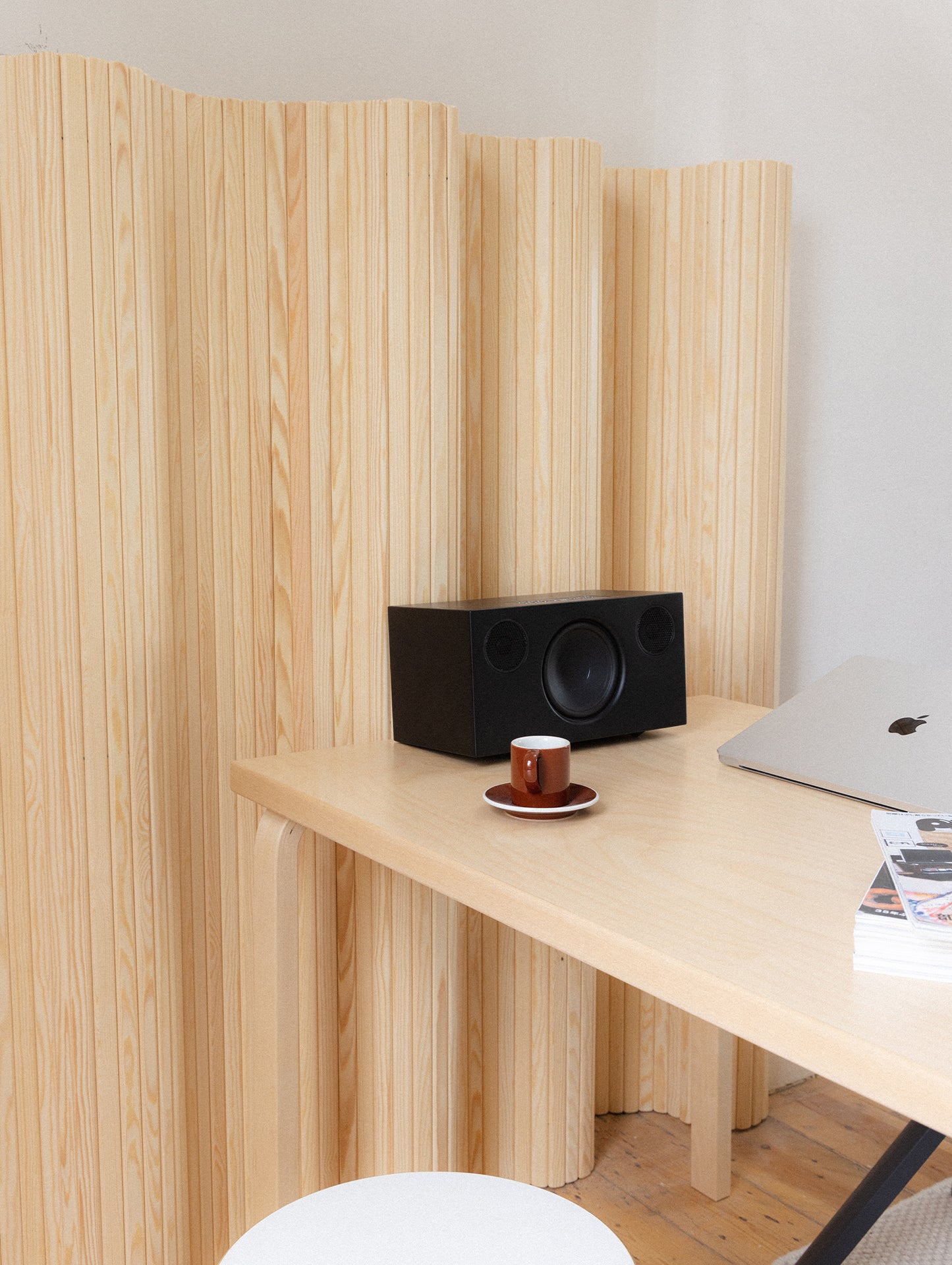 Screen 100 by Artek