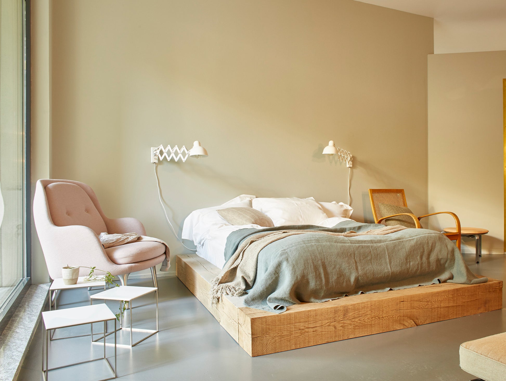 Fri Lounge Chair by Fritz Hansen