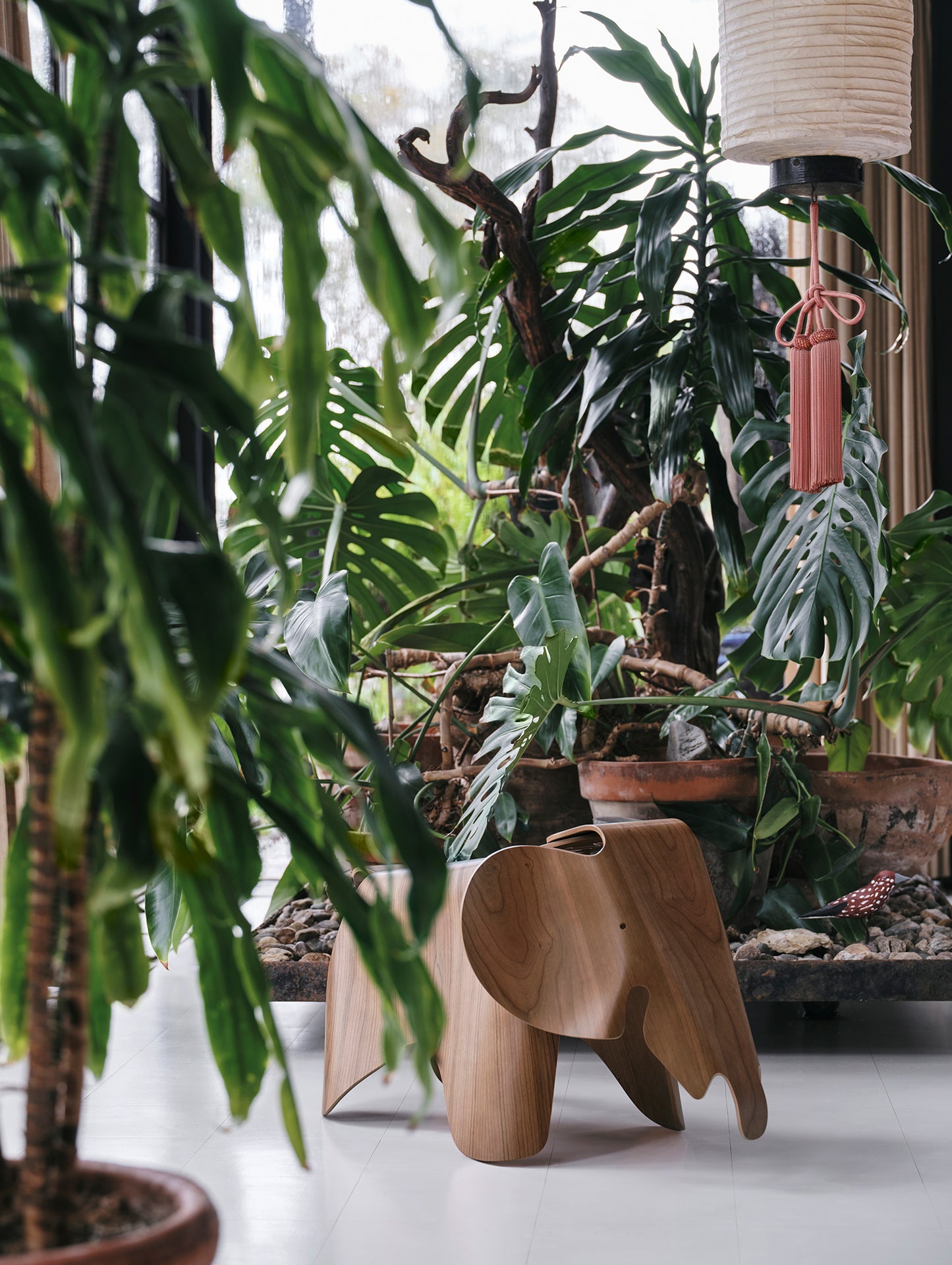 Eames Elephant by Vitra - Walnut