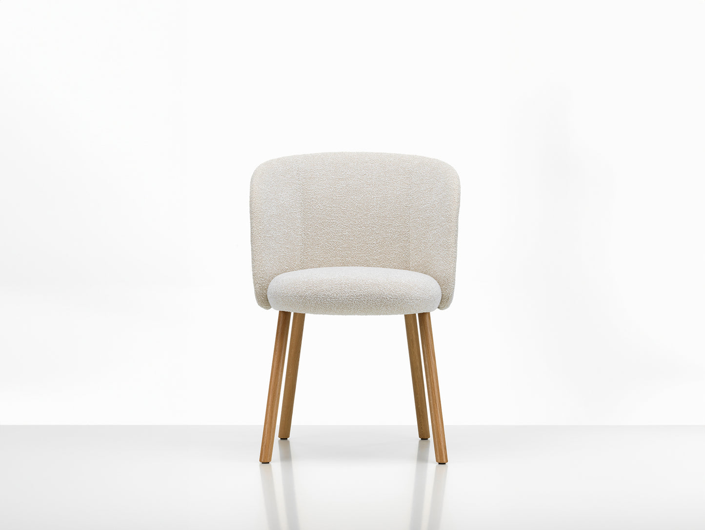 Mikado Side Chair by Vitra - Natural Oak / Nubia 01 Ivory Pearl (F100)