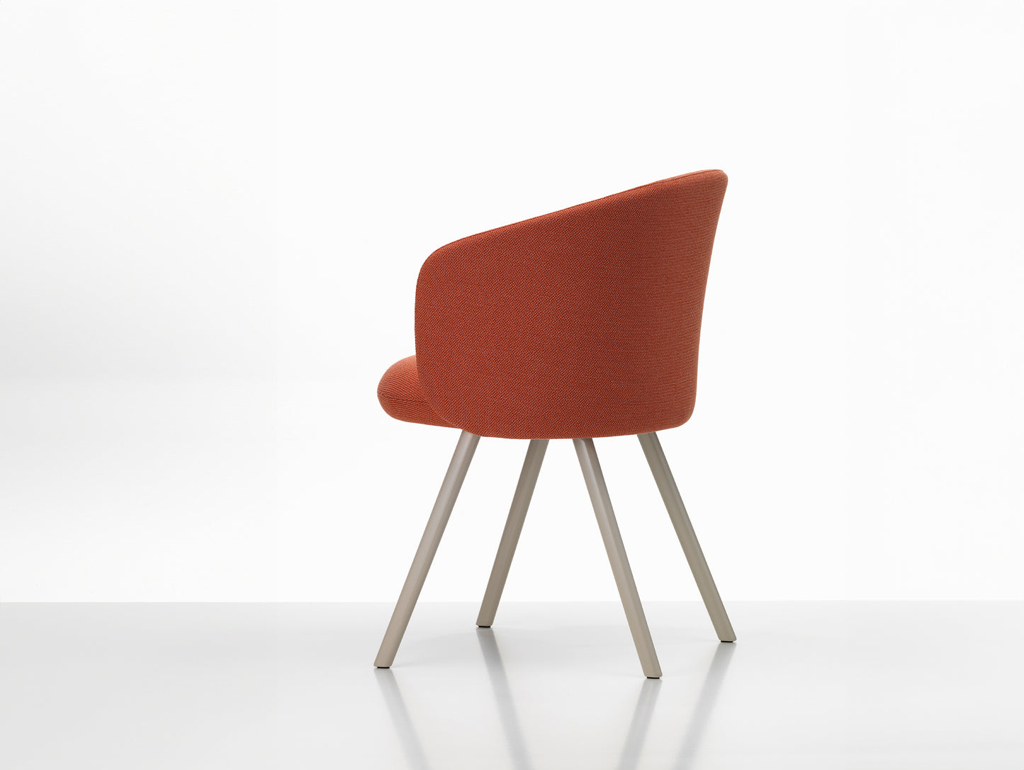 Mikado Mikado Armchair by Vitra - Chalk Powder-Coated Aluminium / Credo 23 Pale Rose Dark Orange (F120)