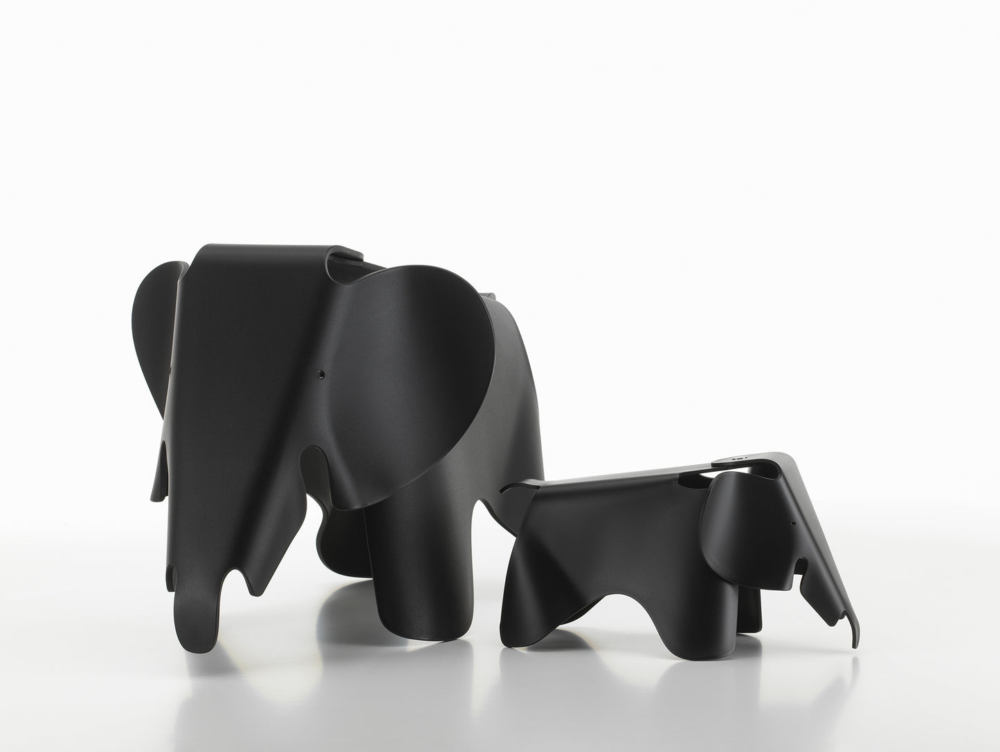 Eames Elephant RE by Vitra - Deep Black