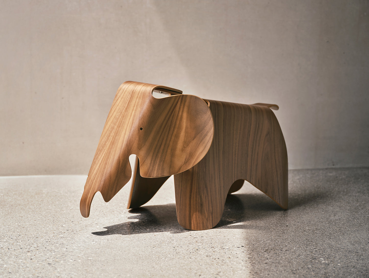 Eames Elephant by Vitra - Walnut