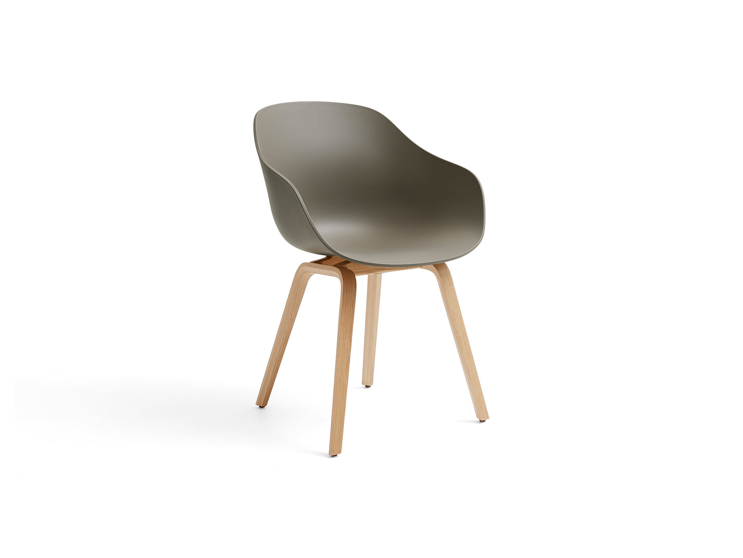 About A Chair AAC 222 - New Colours by HAY / Khaki Shell / Lacquered Oak Base