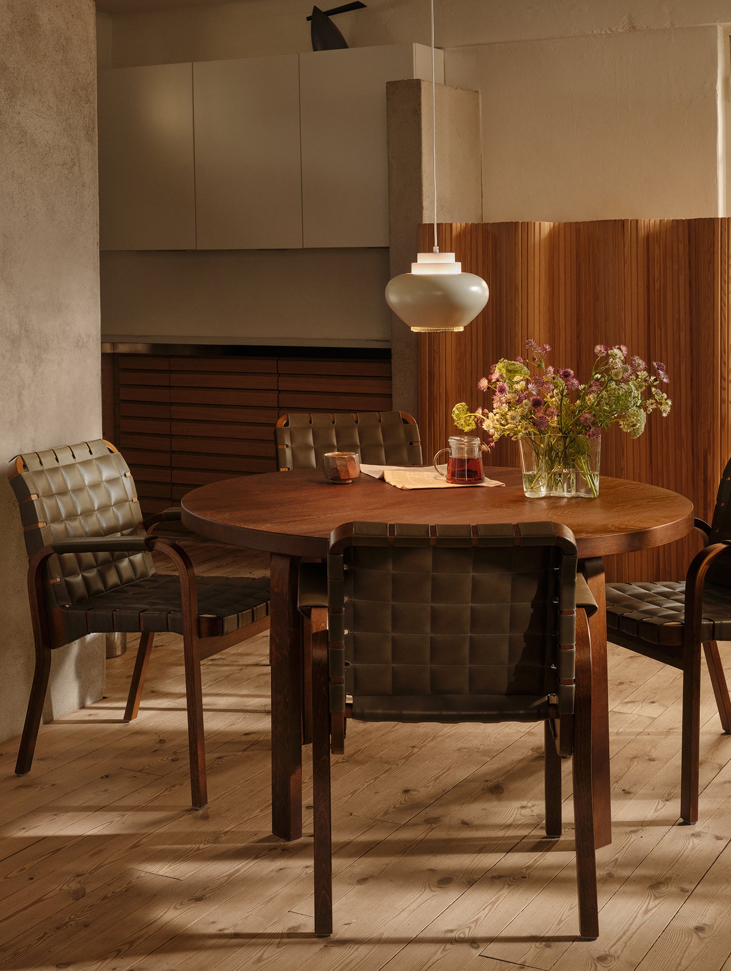 Screen 100 by Artek