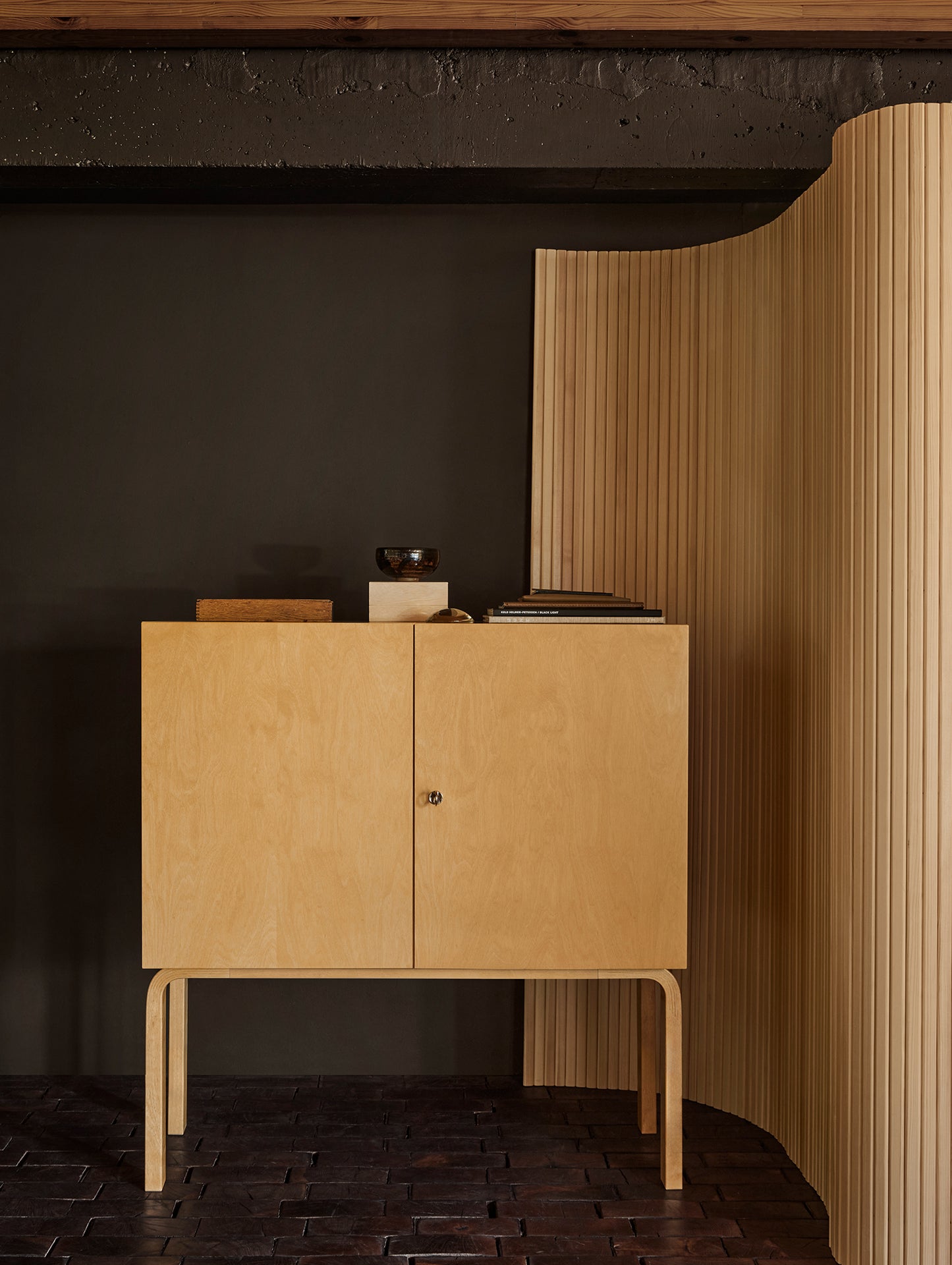 Screen 100 A by Artek