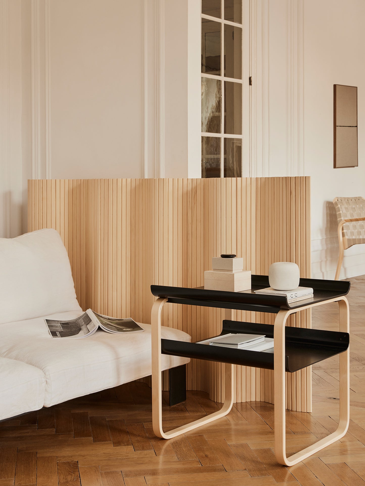 Screen 100D by Artek