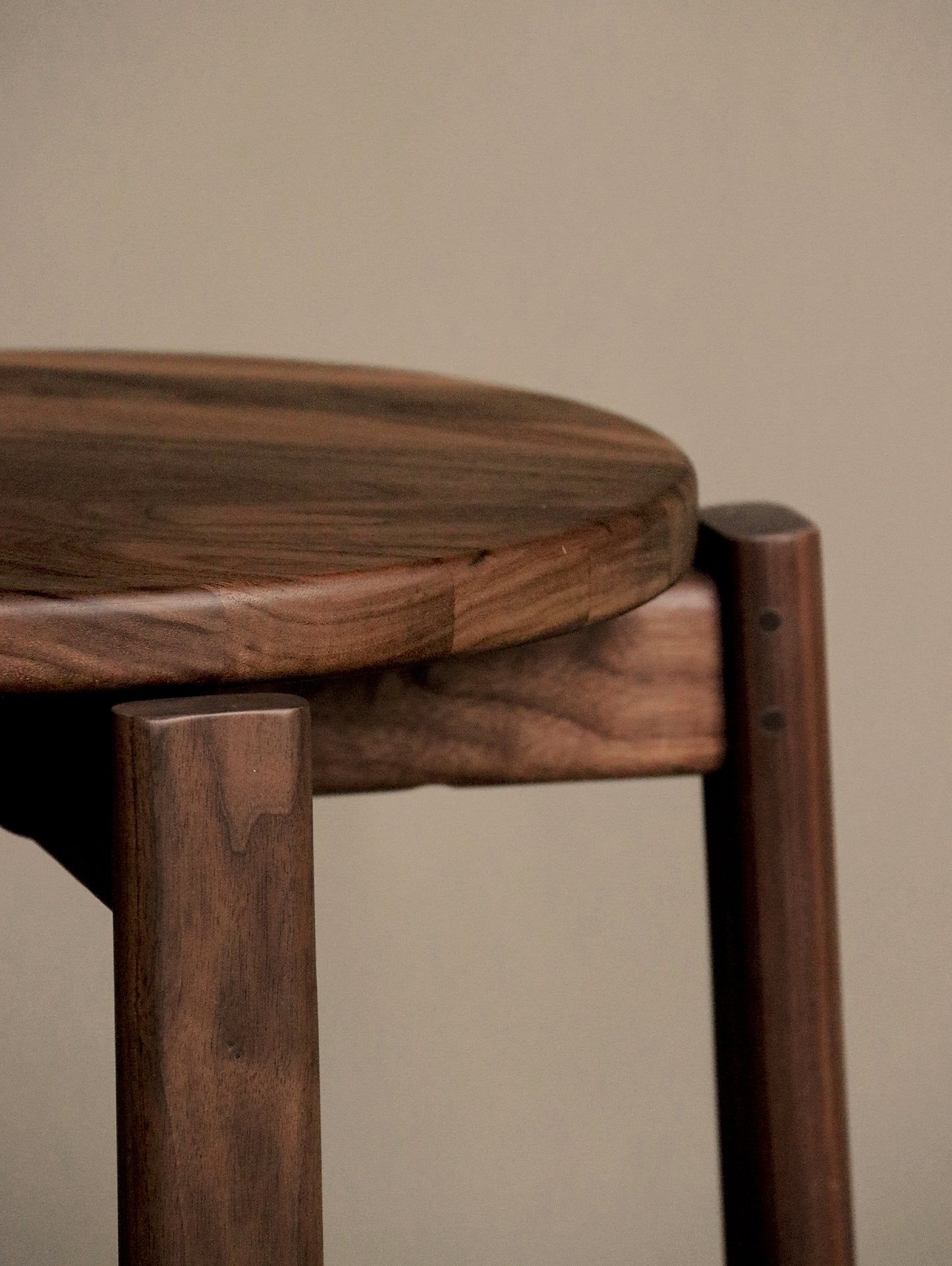 Passage Stool by Audo Copenhagen - Walnut