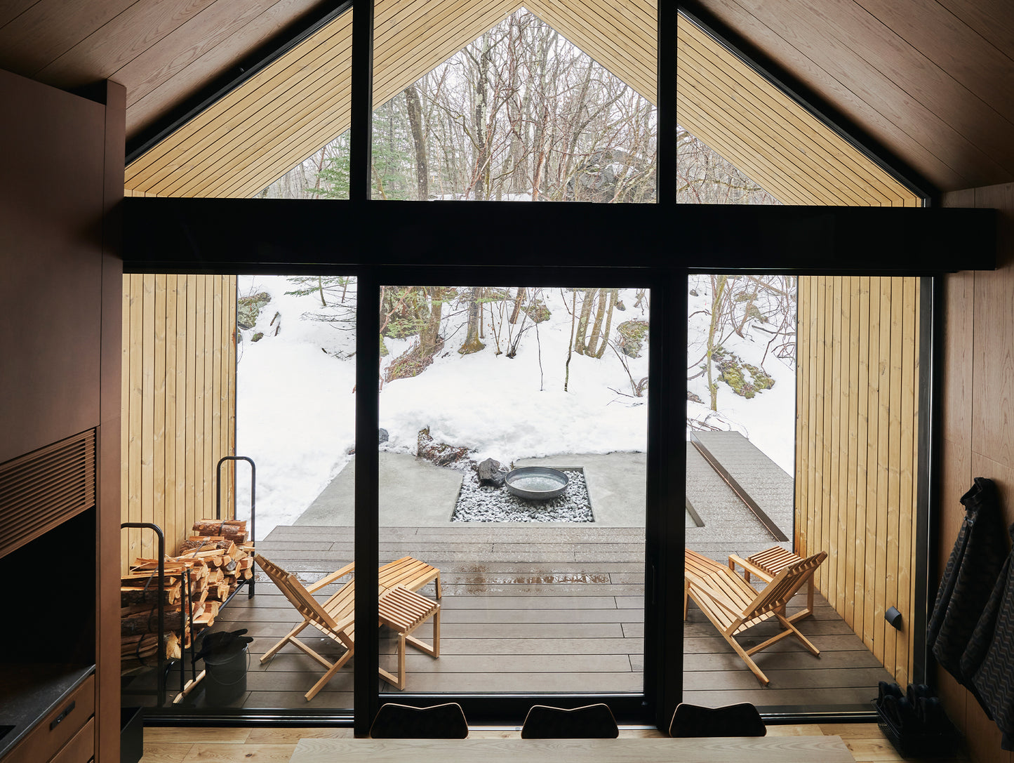 Between Lines Deck Chair by Fritz Hansen