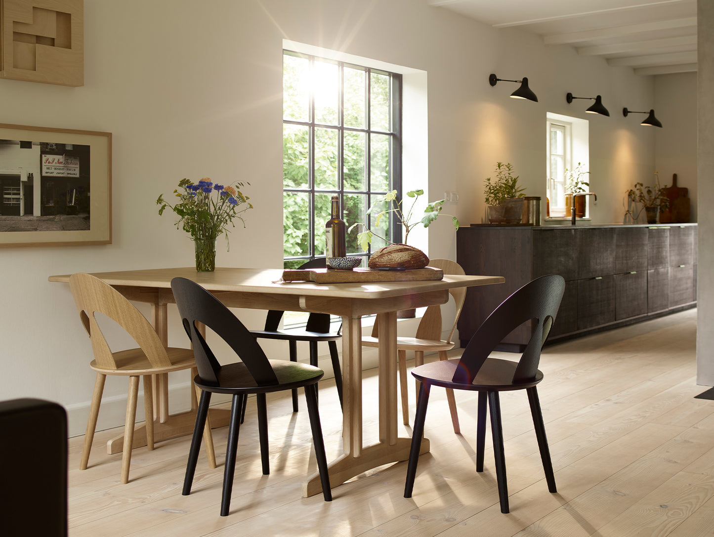 C64 Shaker Extendable Dining Table by FDB Mobler