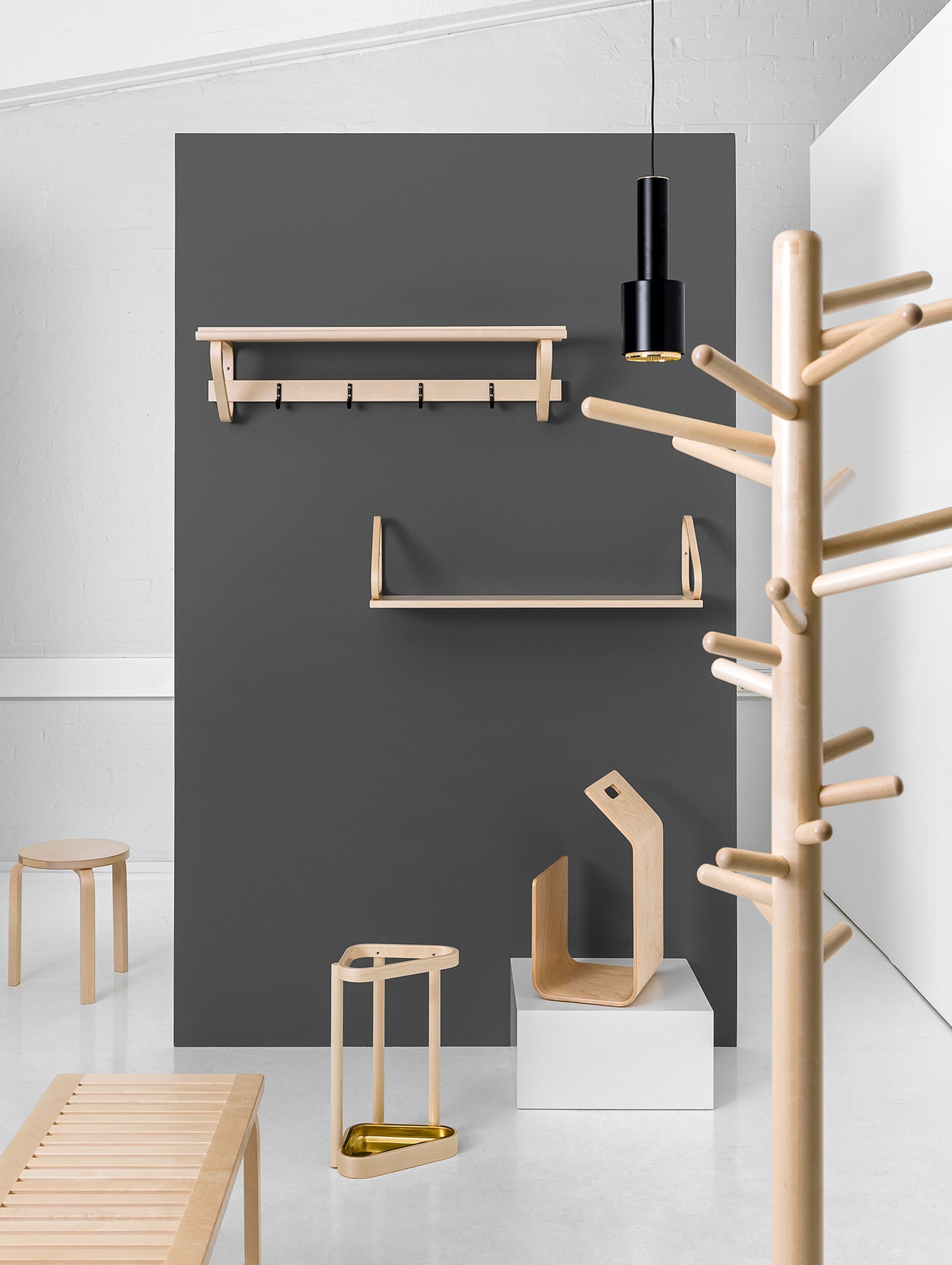 Wall Shelf 112 B