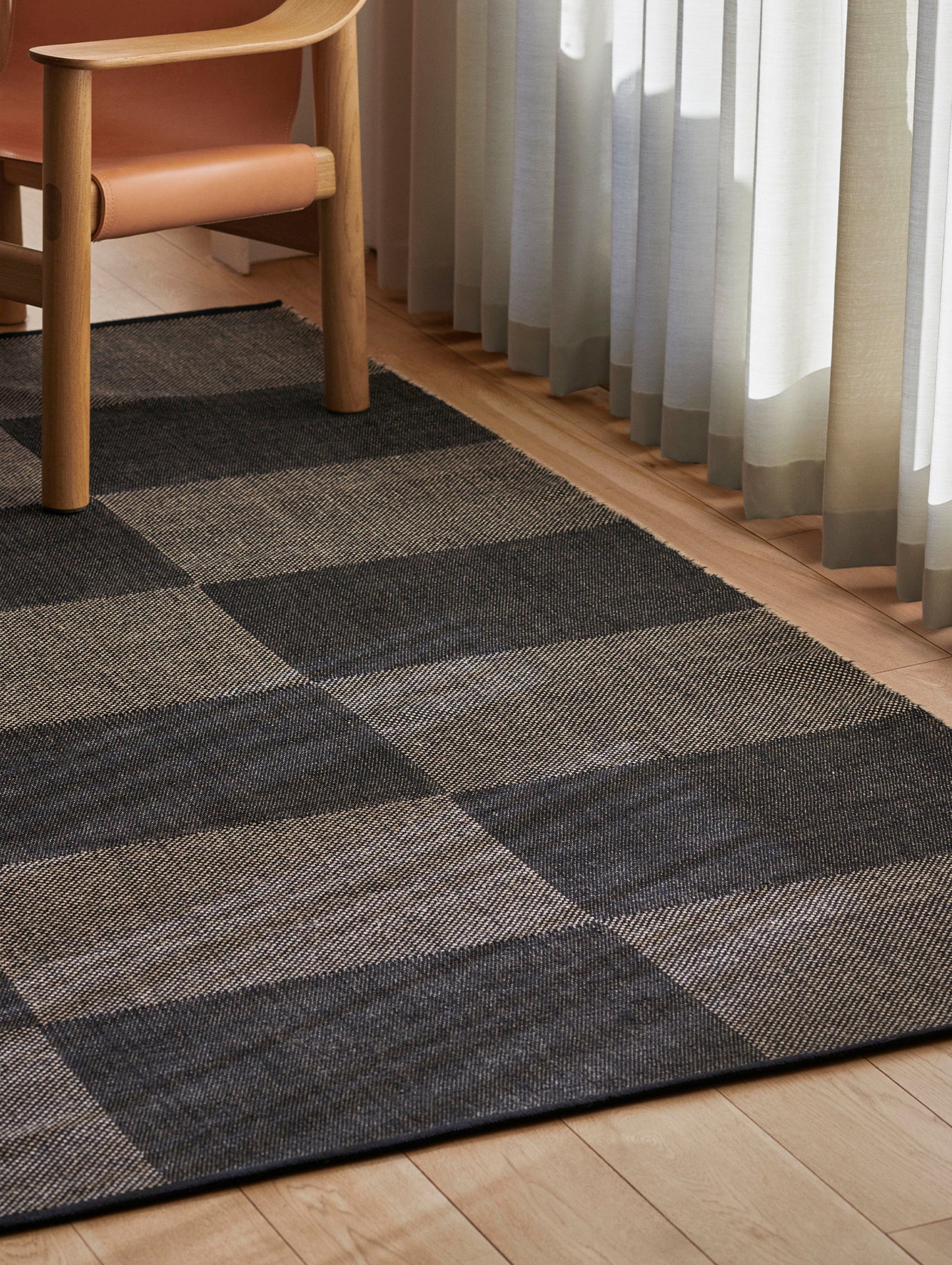 Check Rug by HAY - Black