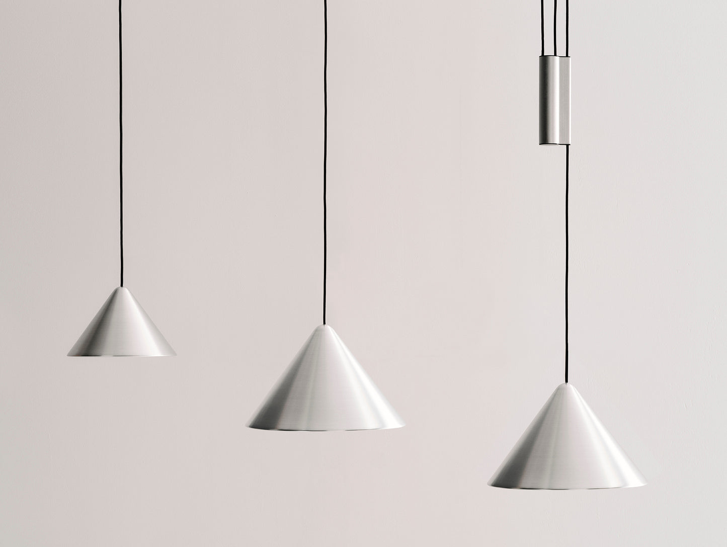 Compass Adjustable Pendant Lamp
