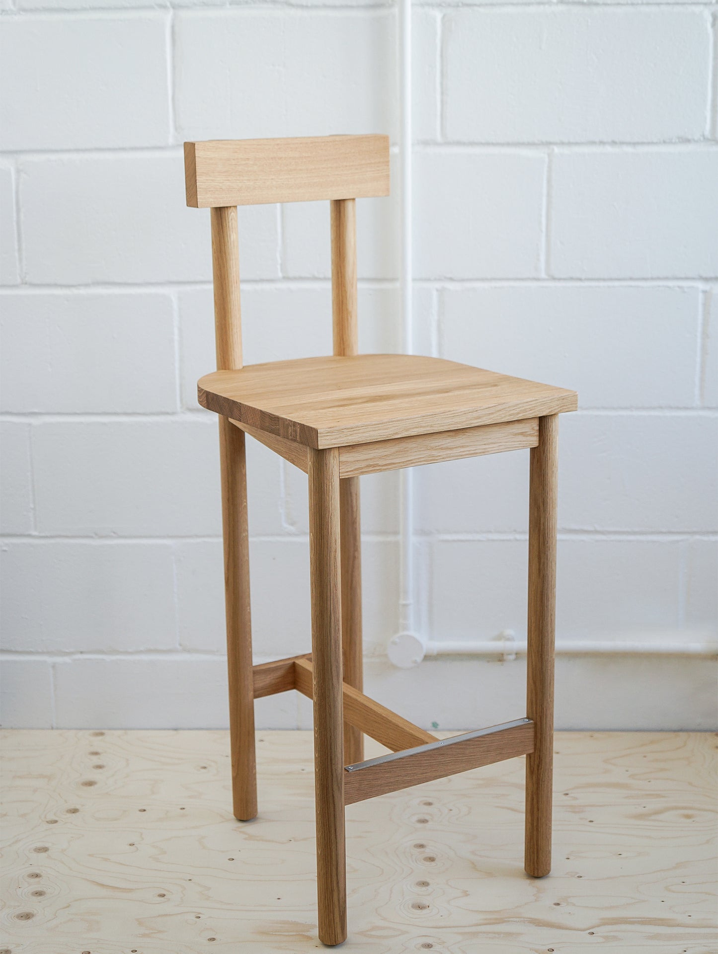 SX02 Gamar Stool by e15 - Clear Lacquered Oak