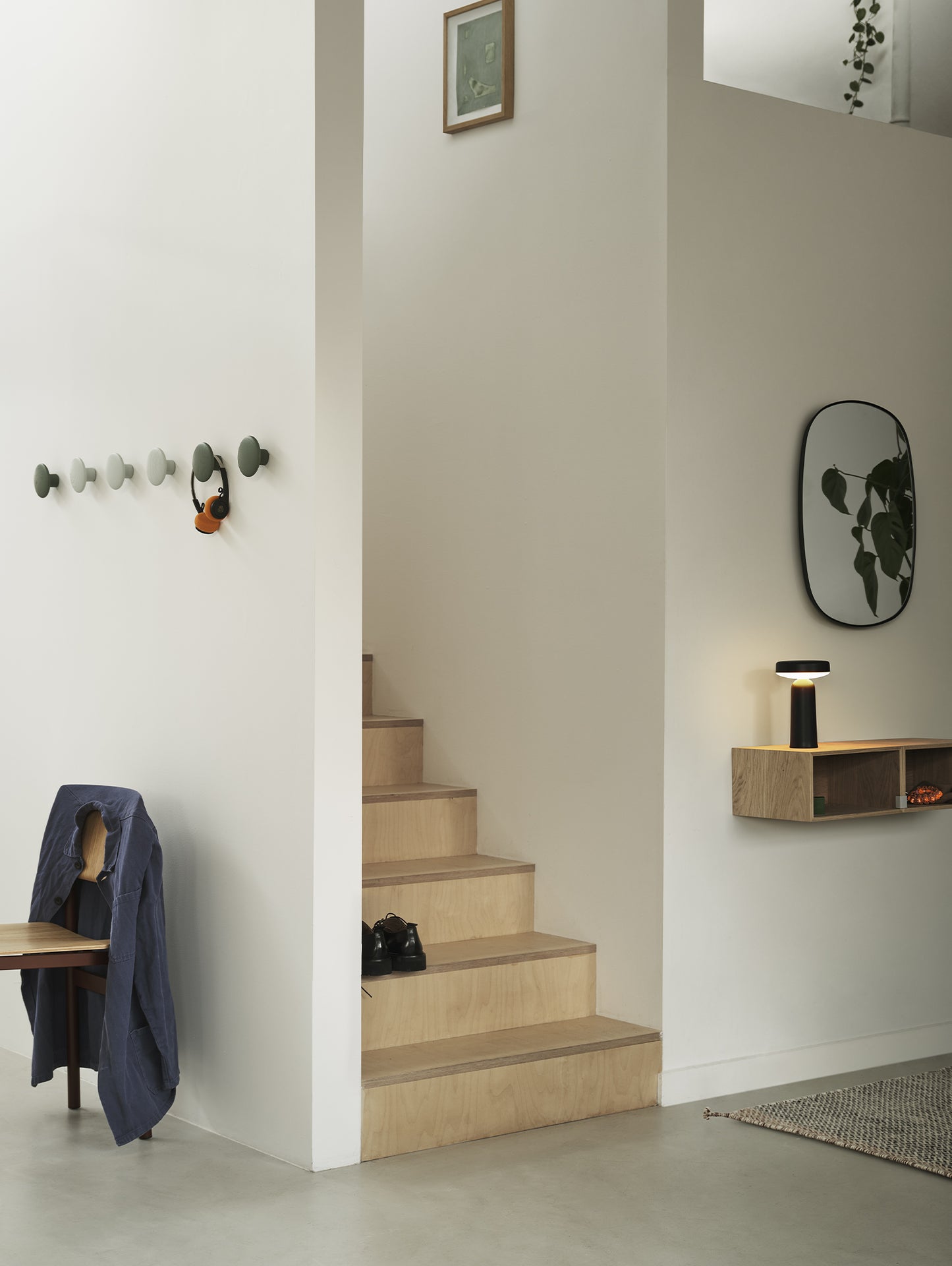 Ease Portable Lamp by Muuto - Black