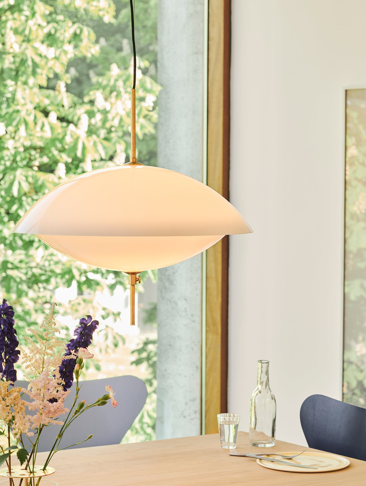 Clam Pendant Lamp by Fritz Hansen