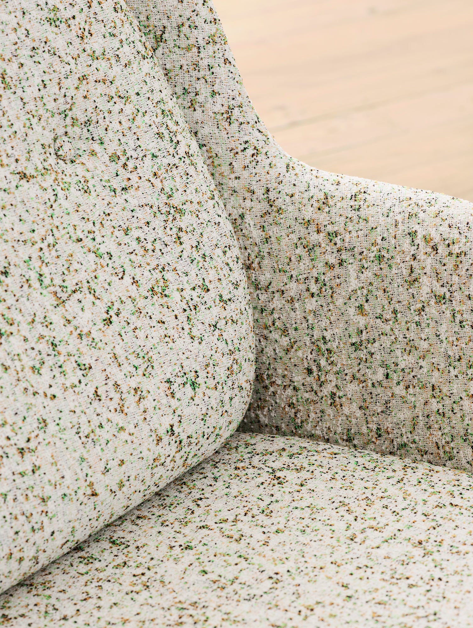 Fri Lounge Chair JH4 - Single Upholstery by Fritz Hansen / Atom 124