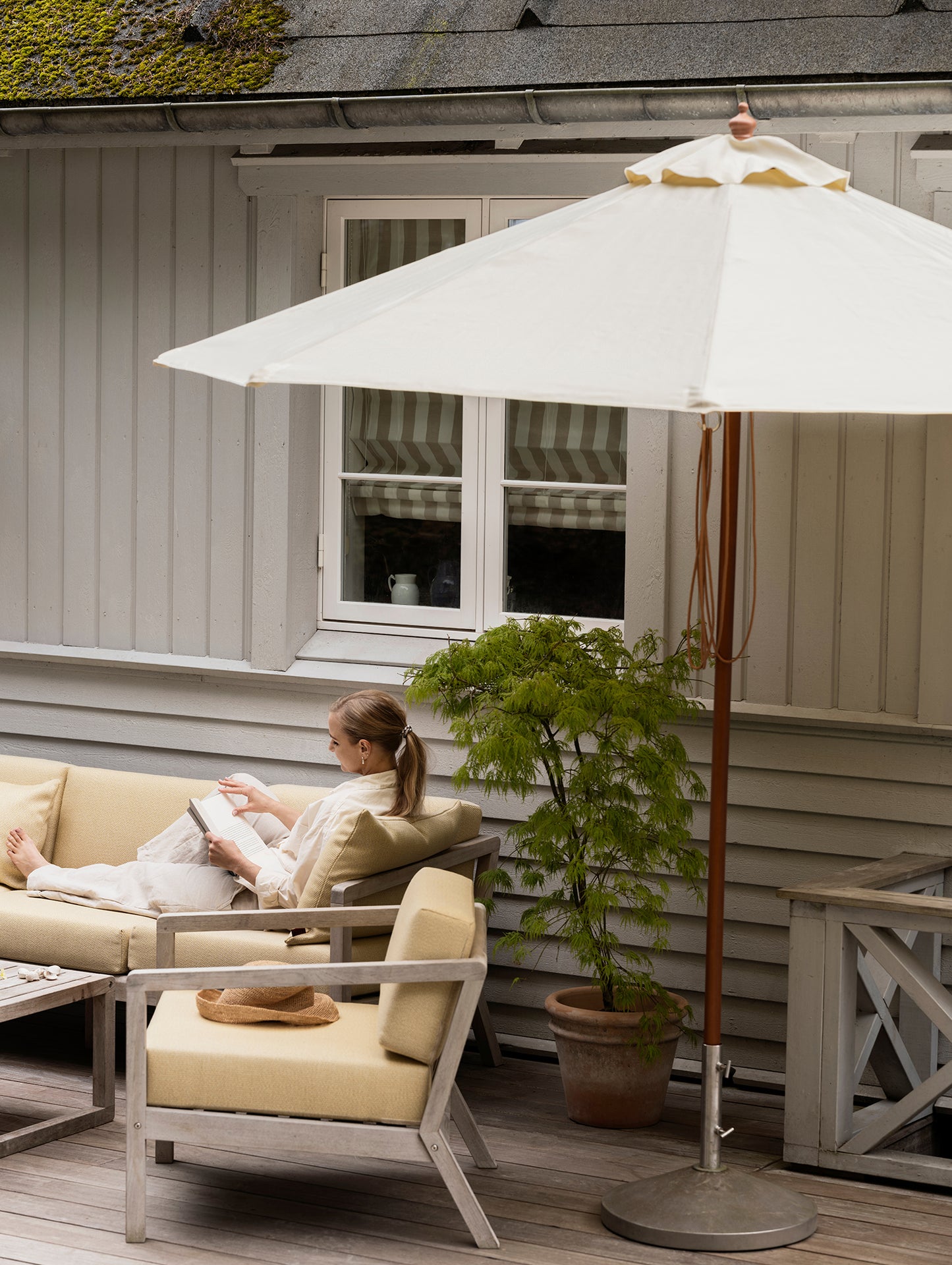 Capri Umbrella Foot by Fritz Hansen