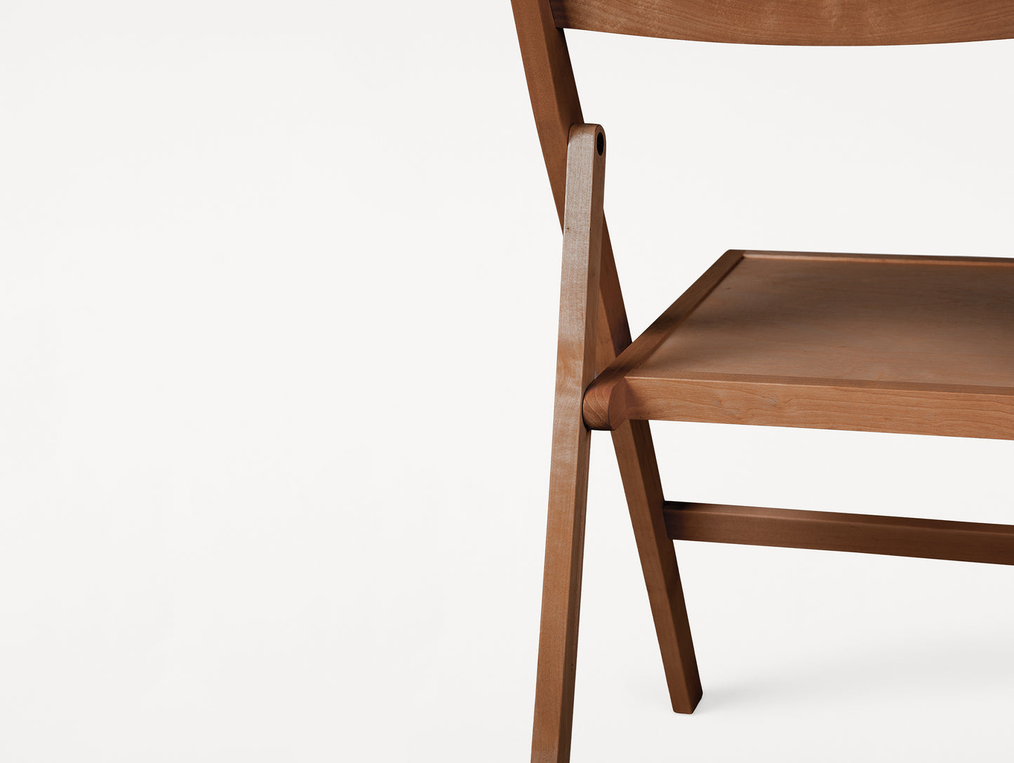 Folding Flat Chair by Frama - Warm Brown Oiled Birch