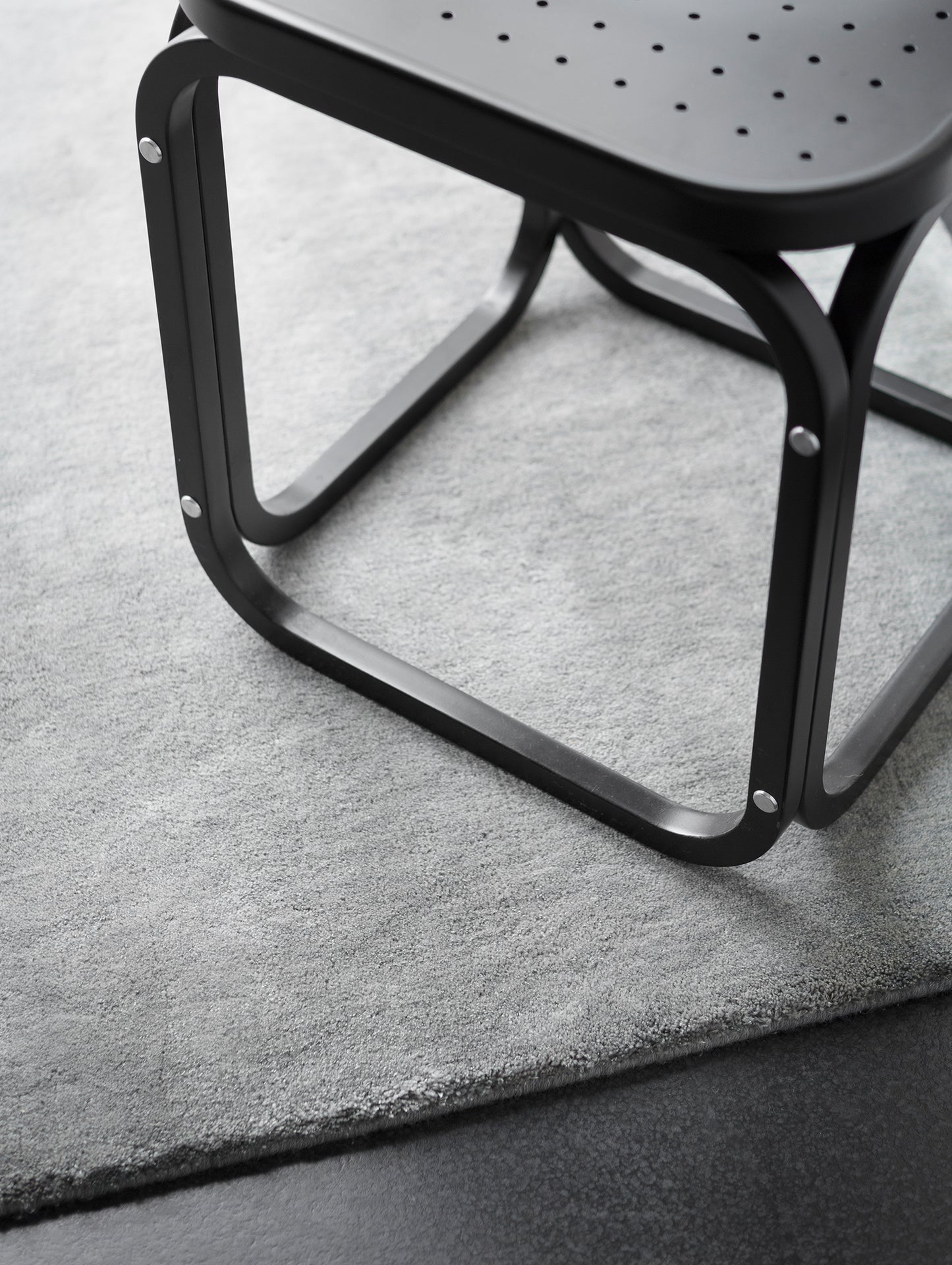 Ask Rug by Fabula Living - 1616 Grey