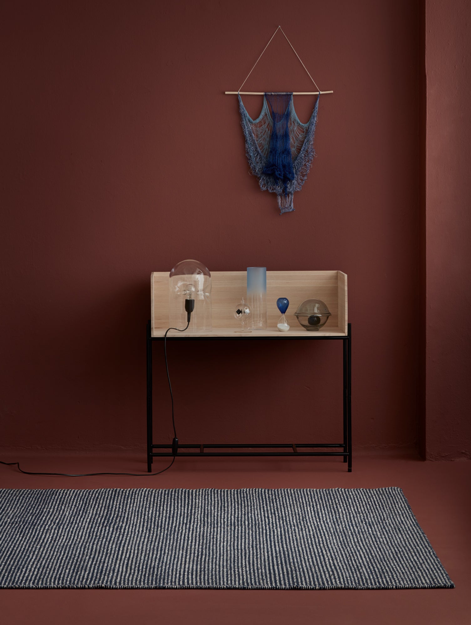 Fabula Fenris Rug - Grey / Midnight Blue