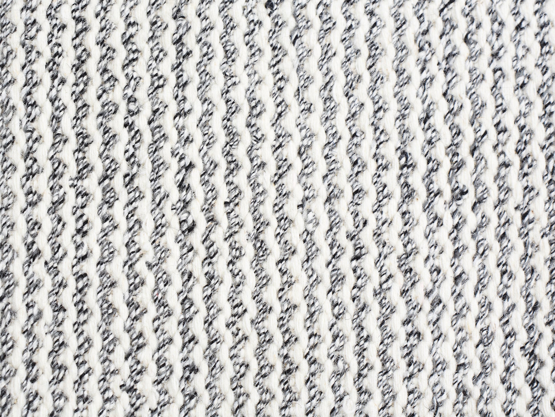 Fenris Rug by Fabula Living - 1116 Off White / Grey Fenris