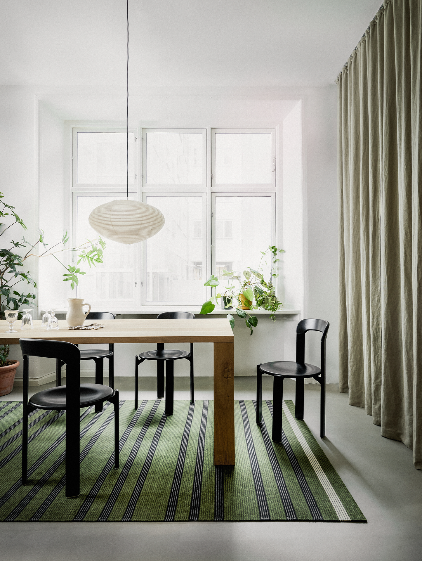 Fleur Rug by Fabula Living - 1815 Moss / Black