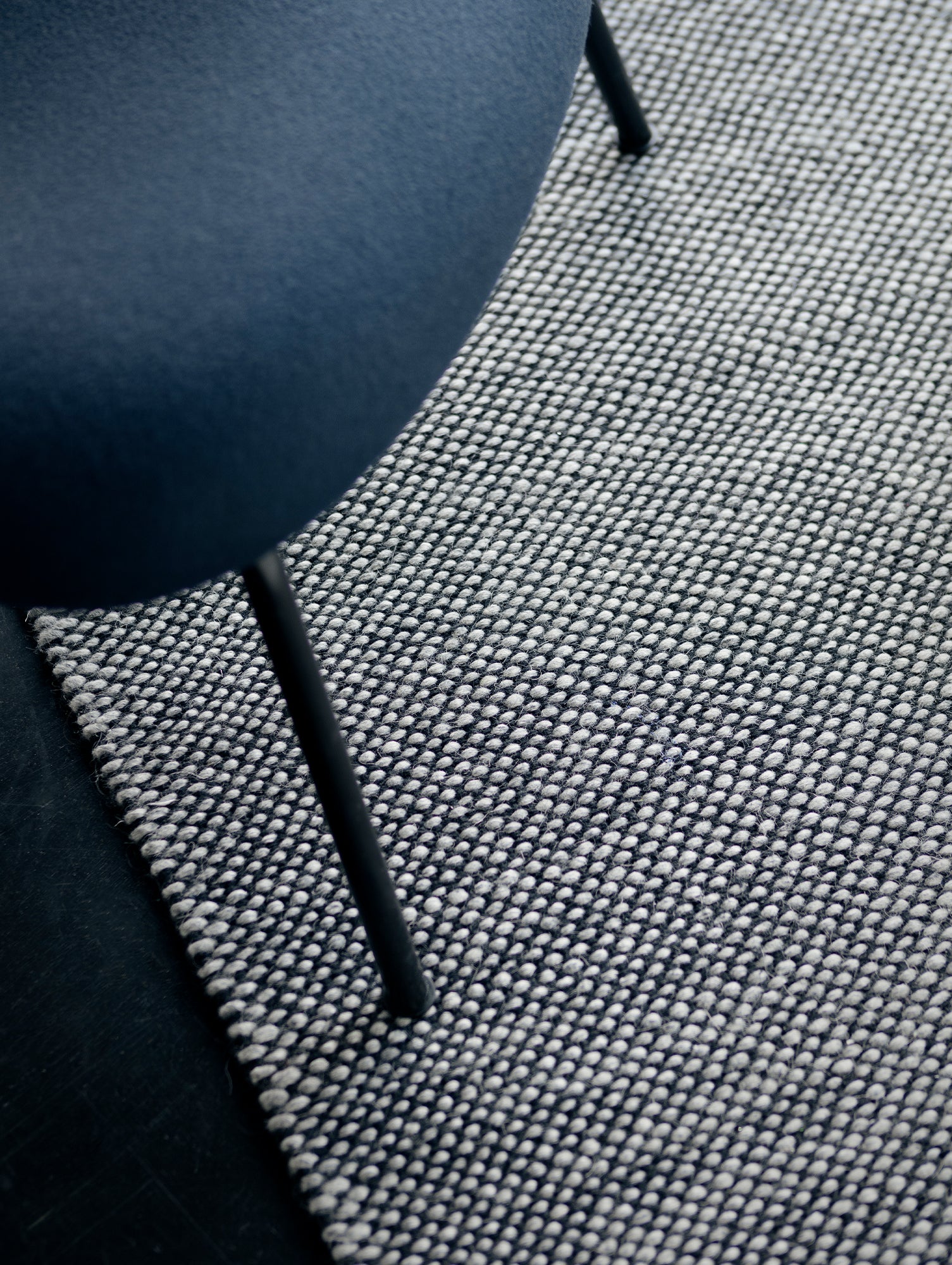 Rolf Rug by Fabula Living - 1615 Grey / Black