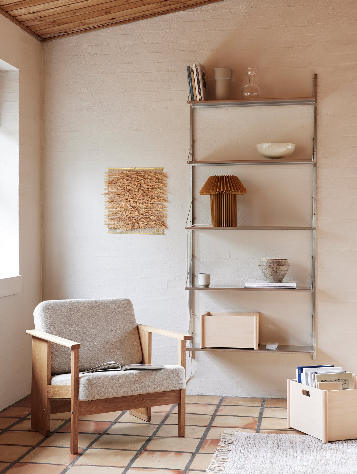 Pillar Storage Box