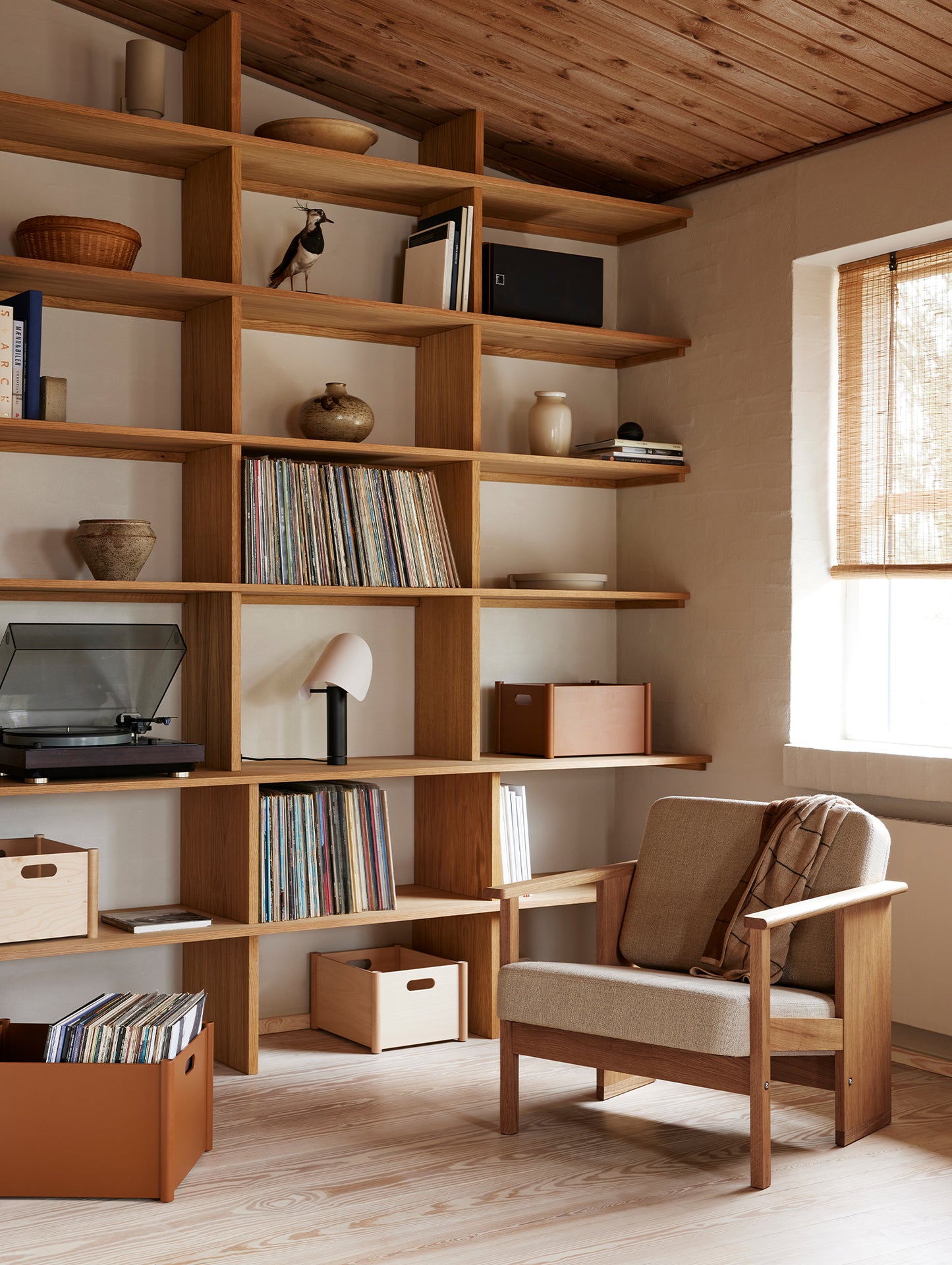 Pillar Storage Box