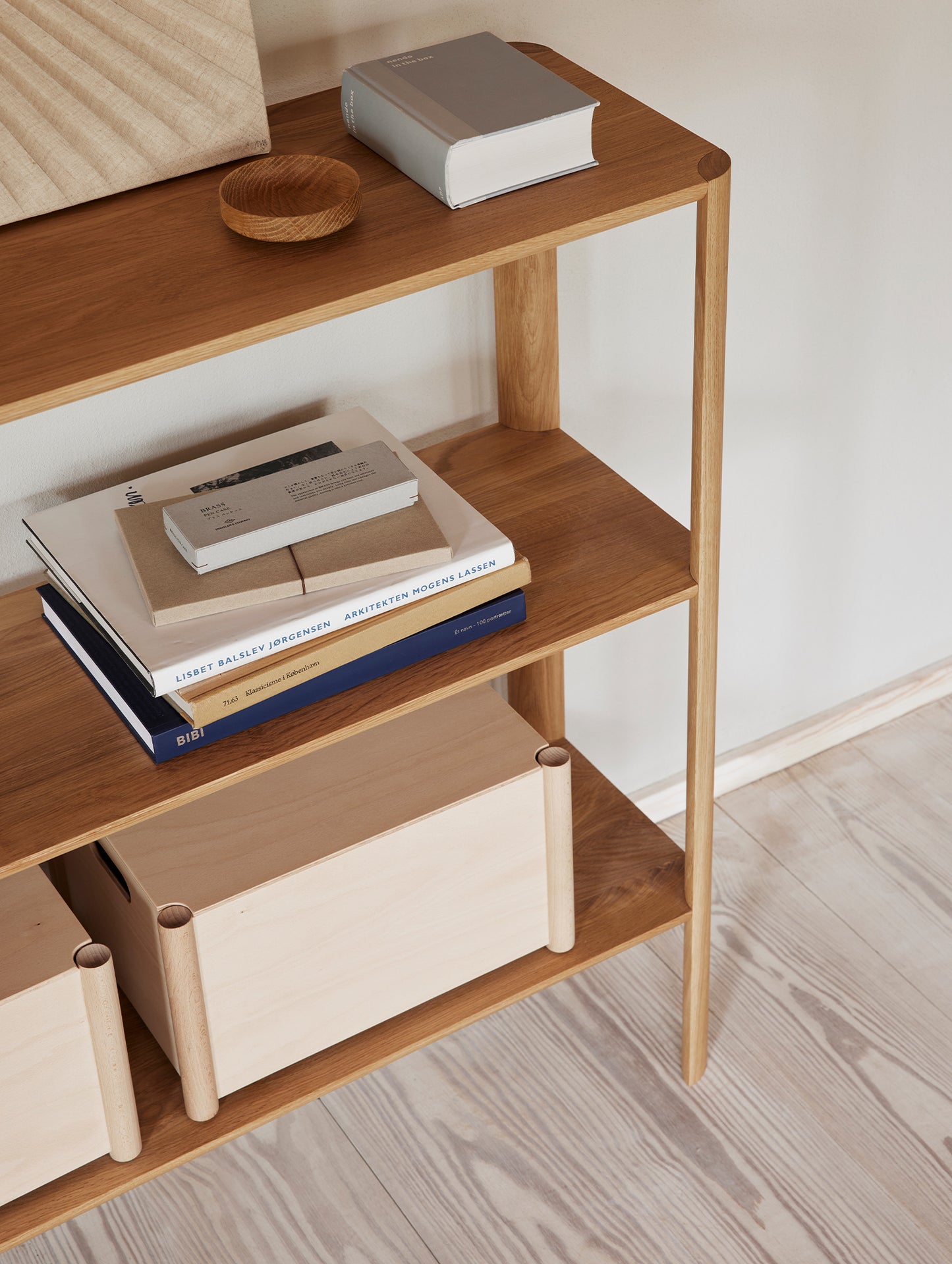 Pillar Storage Box
