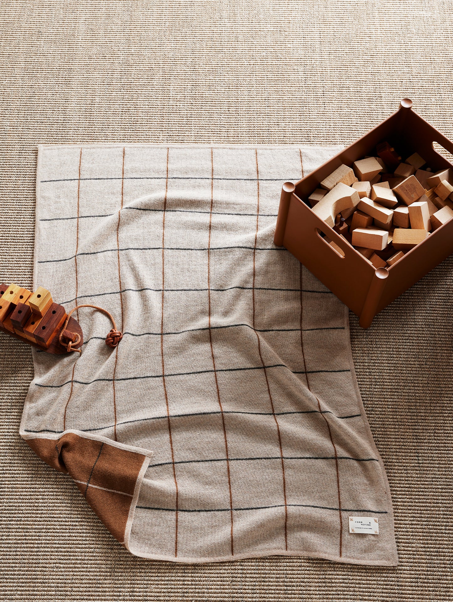 Pillar Storage Box