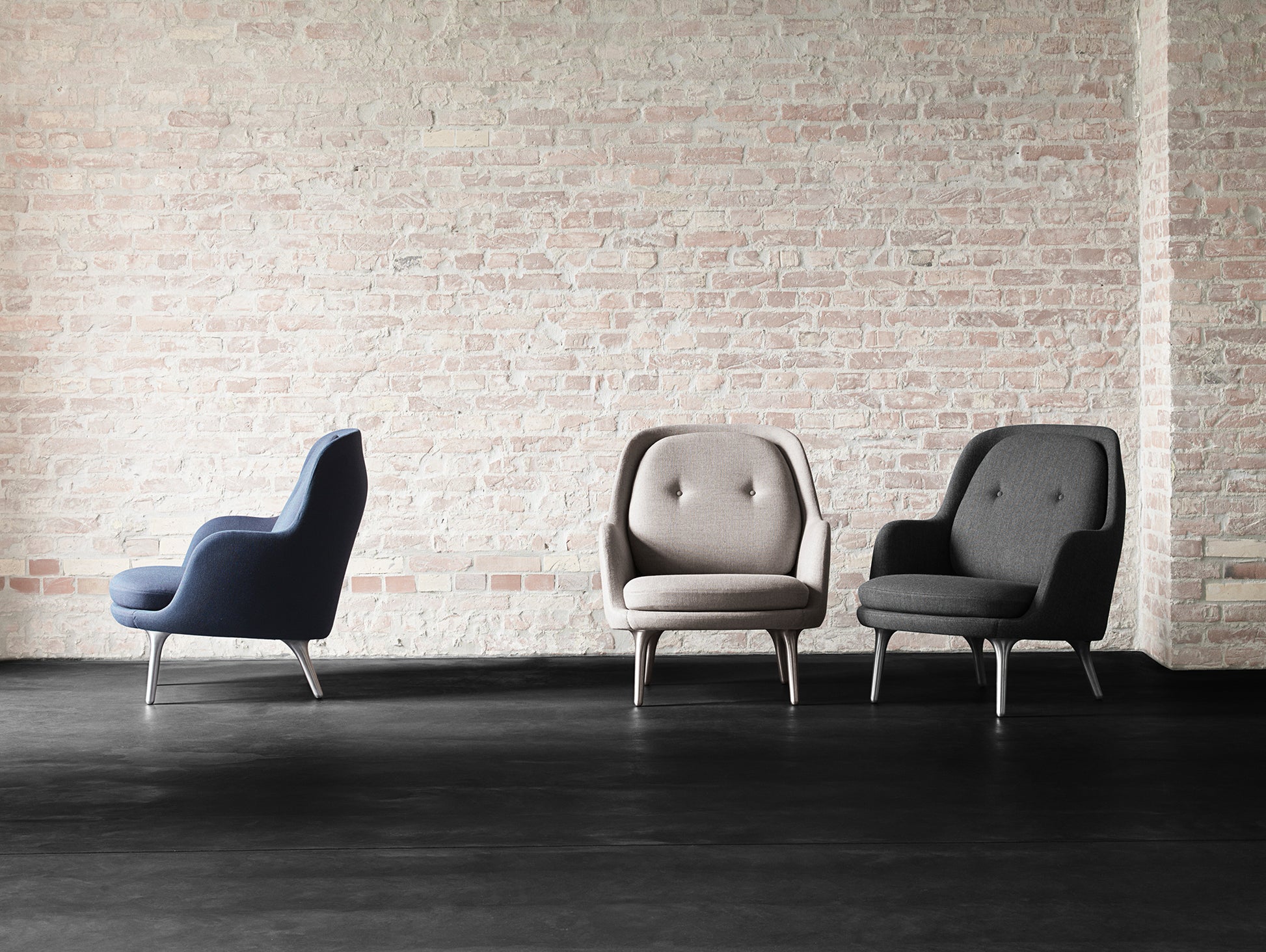 Fri Lounge Chair JH4 - Single Upholstery by Fritz Hansen / Rime 781, Sunniva 717, Sunniva 1079