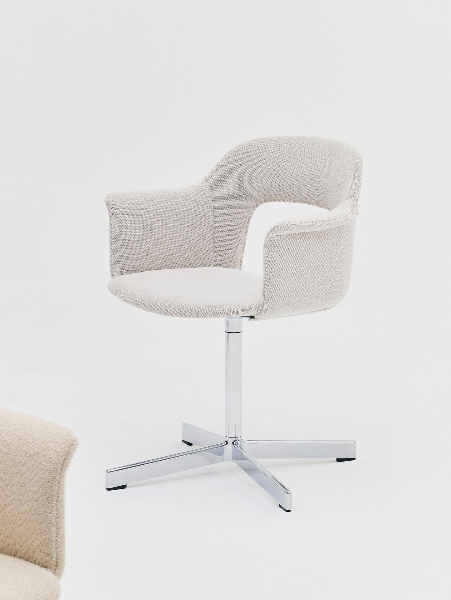 Layout Armchair 234 - Swivel Base by HAY