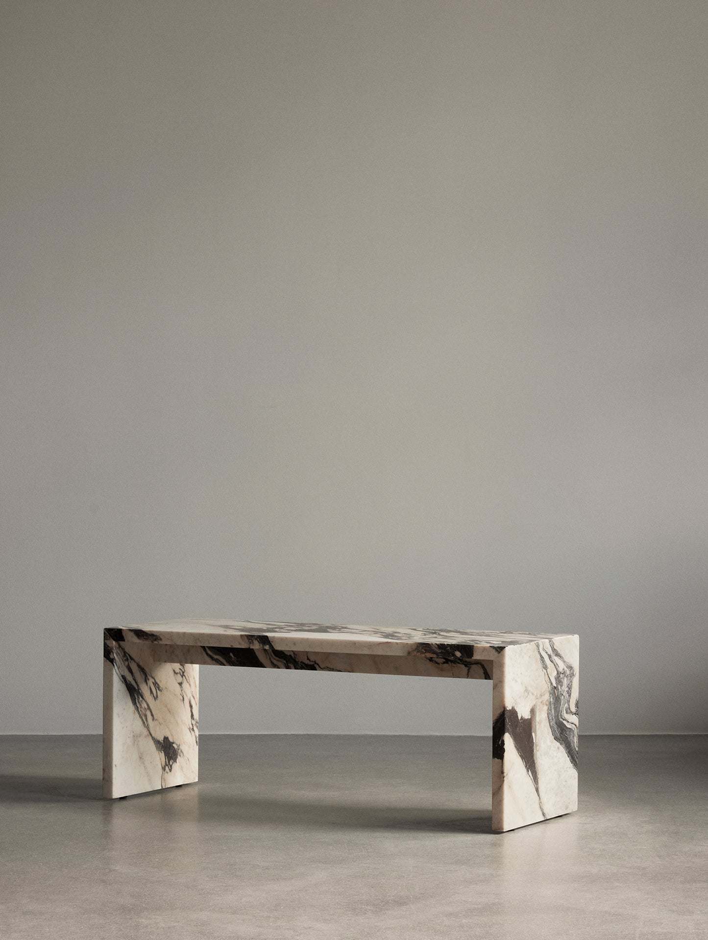 Marble Plinth Bridge by Audo Copenhagen - Calacatta Viola Marble