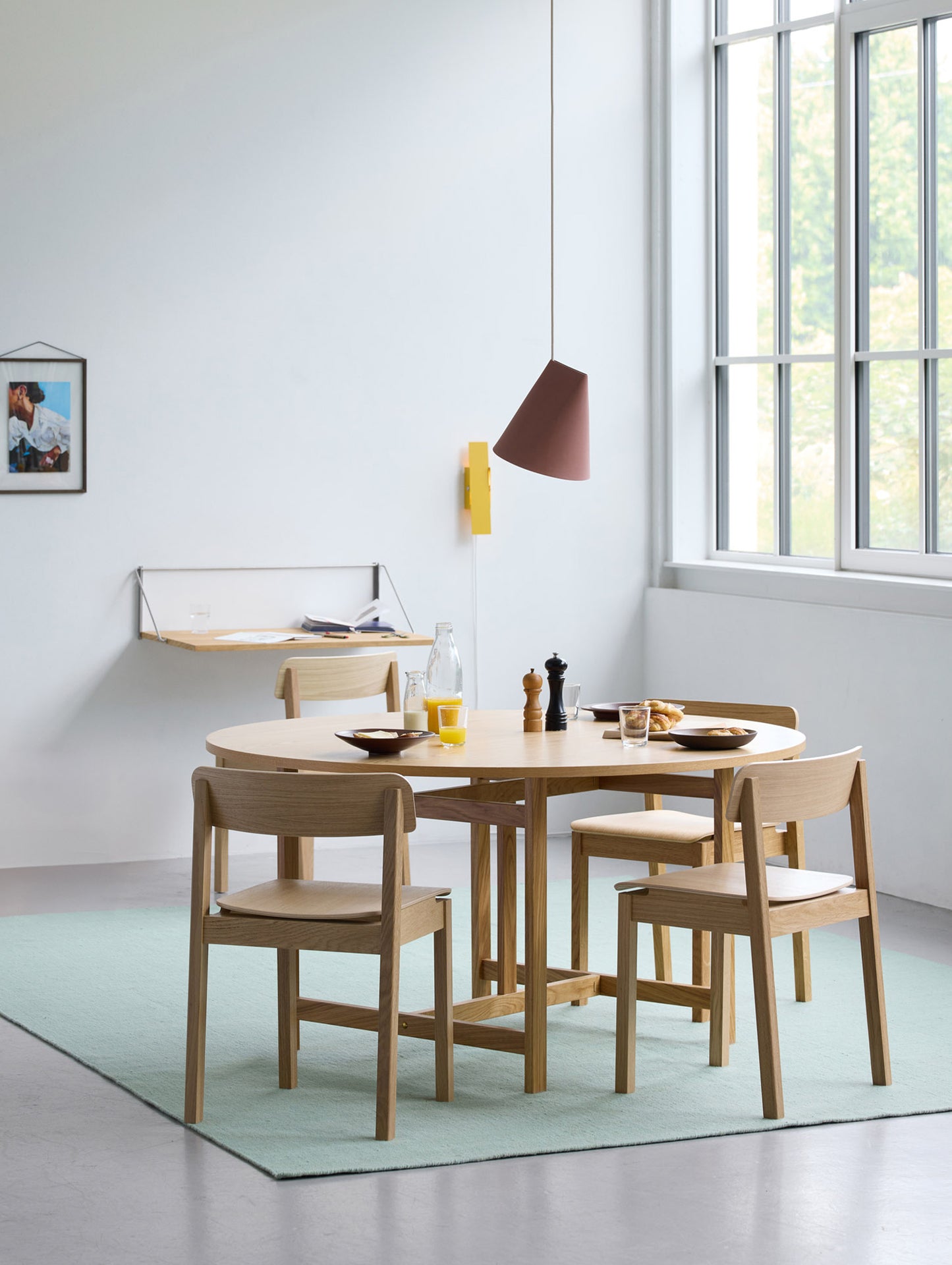 Everyday Chair by Moebe - Lacquered Oak
