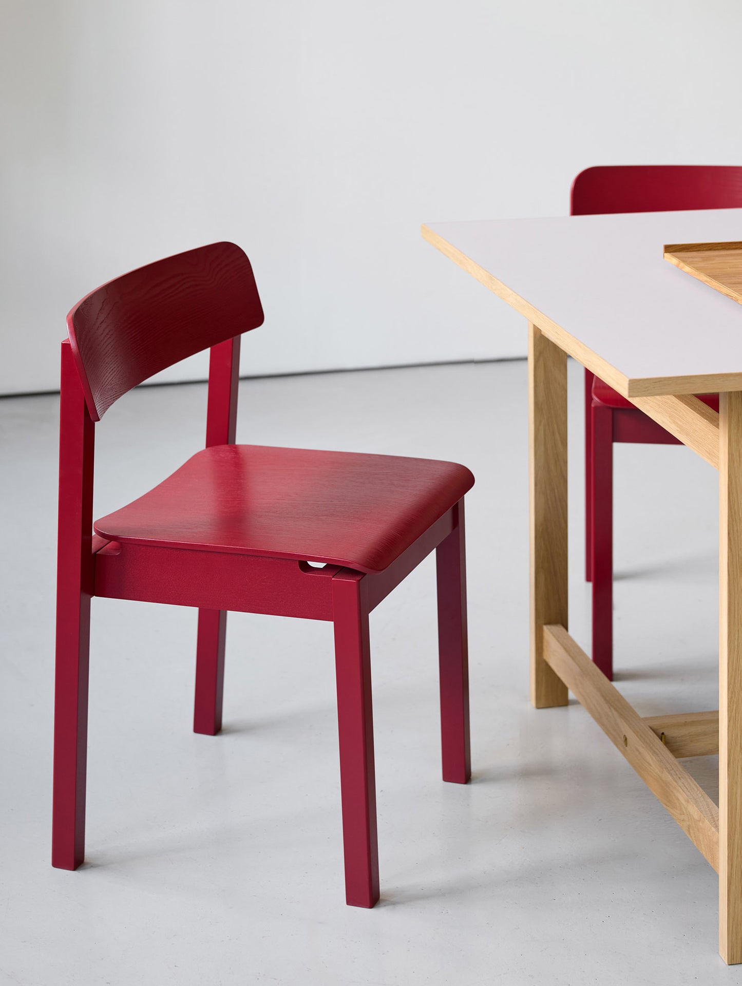 Everyday Chair by Moebe - Purple Red Lacquered Oak